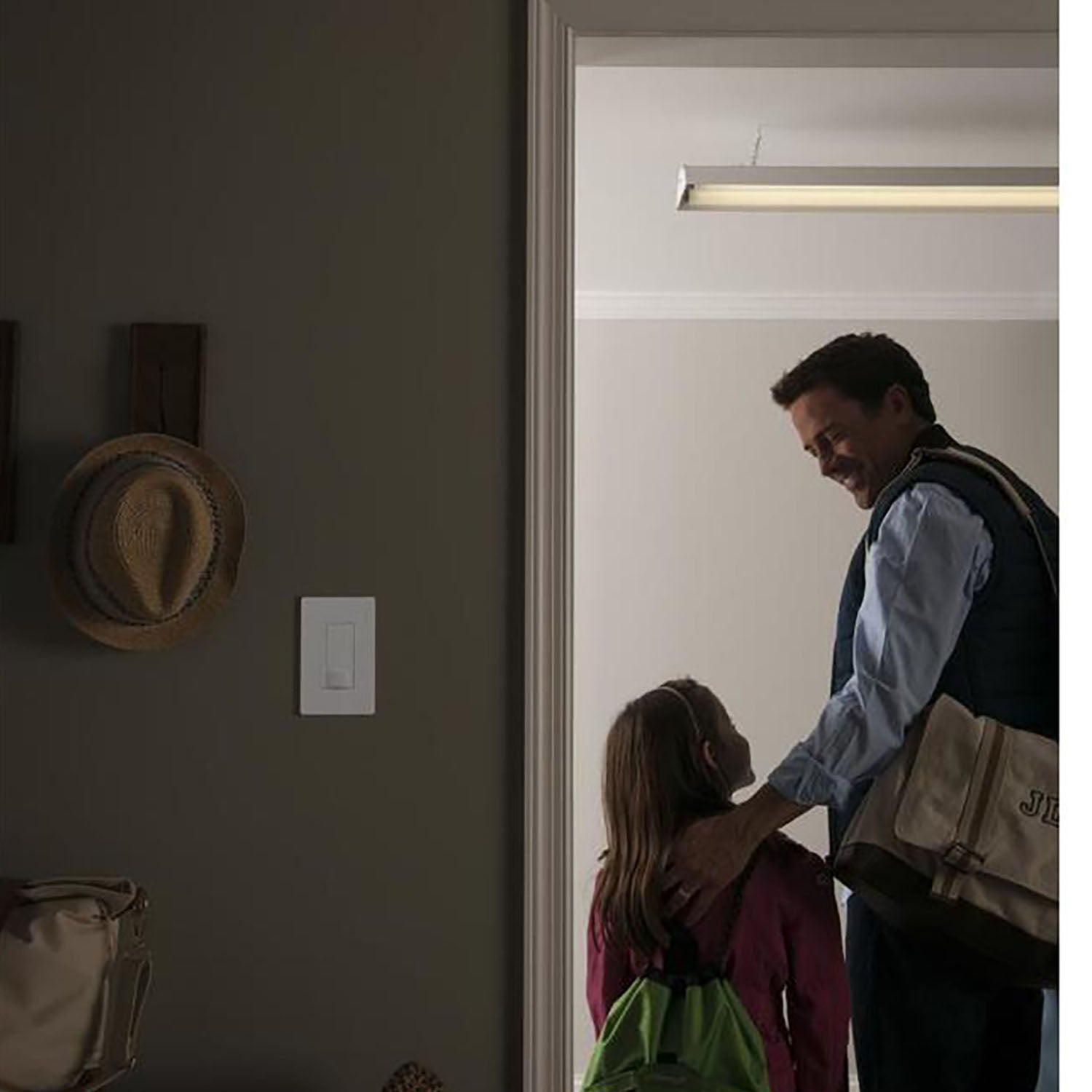 Maestro PIR 180° Vacancy Motion Sensor LED+ Dimmer Switch, 150W, 120V, White - Bees Lighting