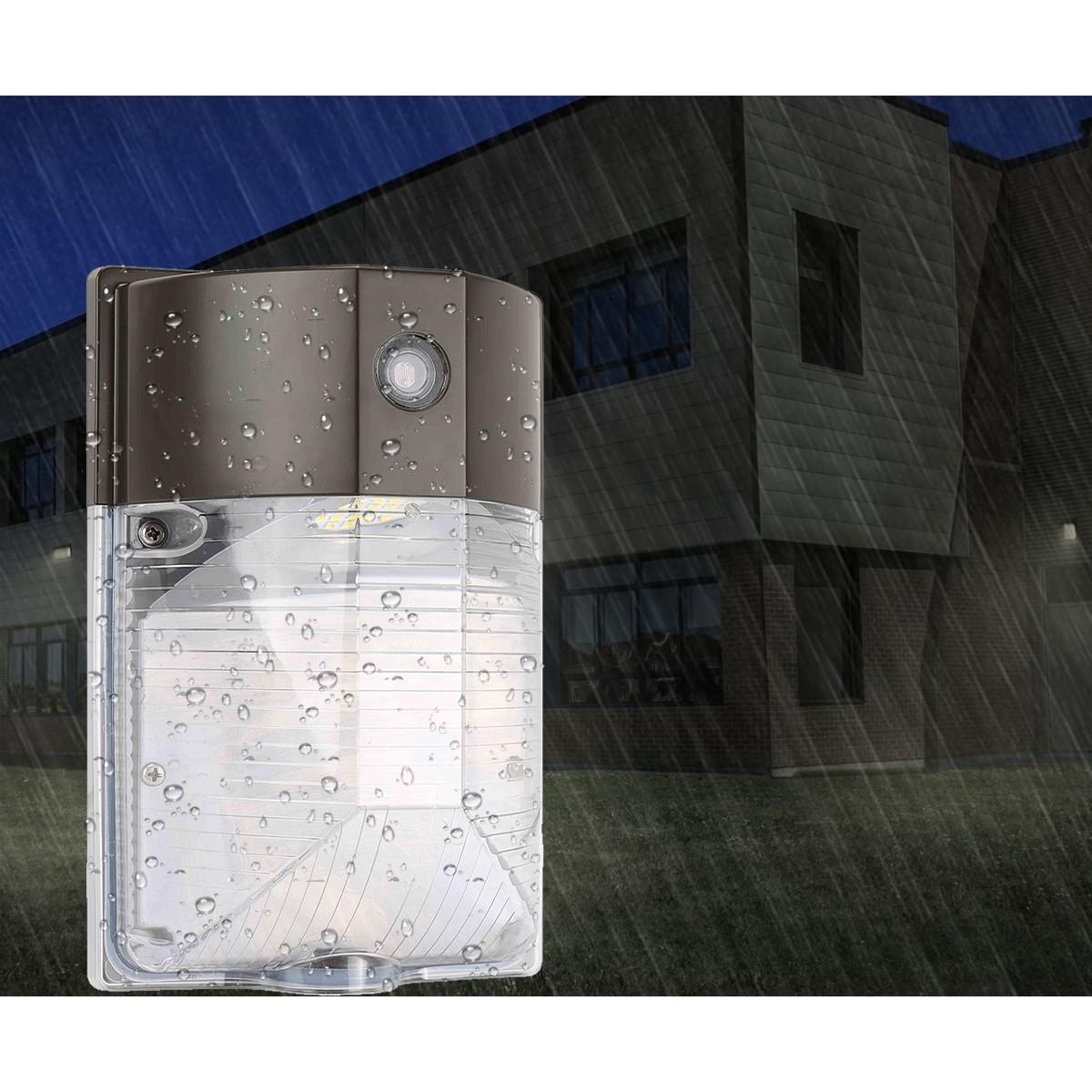 LED Mini Wall Pack With Photocell, 17W, 1950 Lumens, 5000K, 120-277V - Bees Lighting