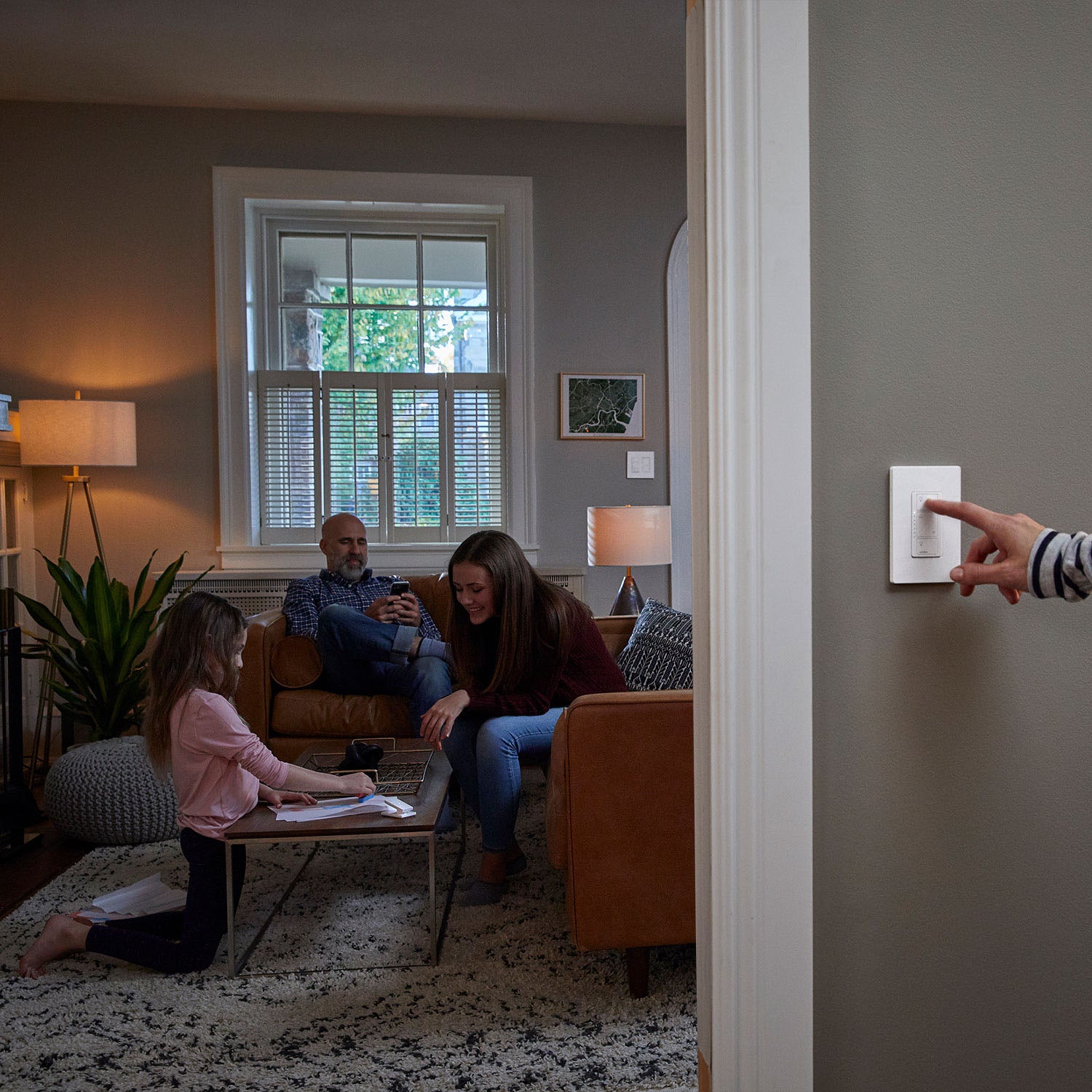 Caseta Wireless In-Wall Smart Dimmer PRO, 250W LED, 3-Way/Multi-Location, Black - Bees Lighting