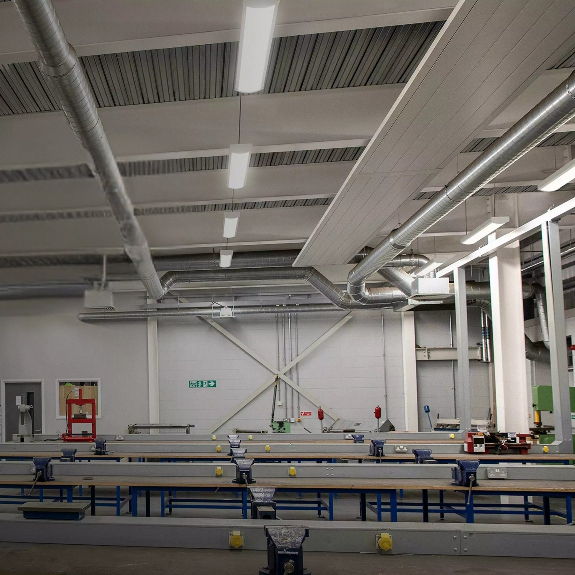 8ft LED Wraparound Light, 90W, 12700 Lumens, 35K/40K/50K, 120-277V, Motion Sensor