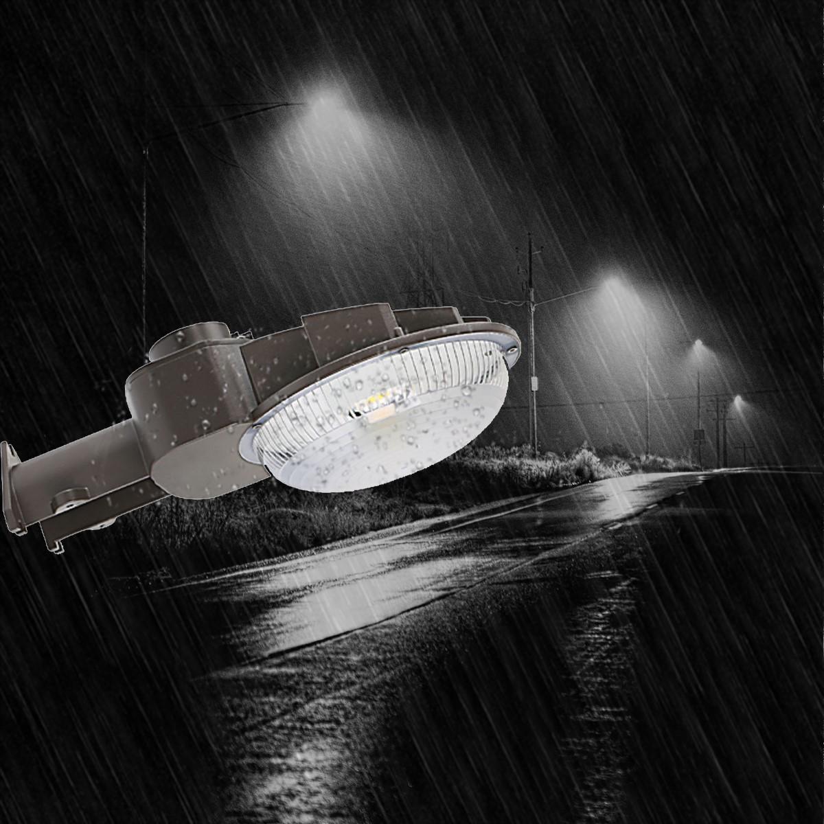 LED Dusk to Dawn Security Light, 45W, 6200 Lumens, 5000K, 120-277V - Bees Lighting