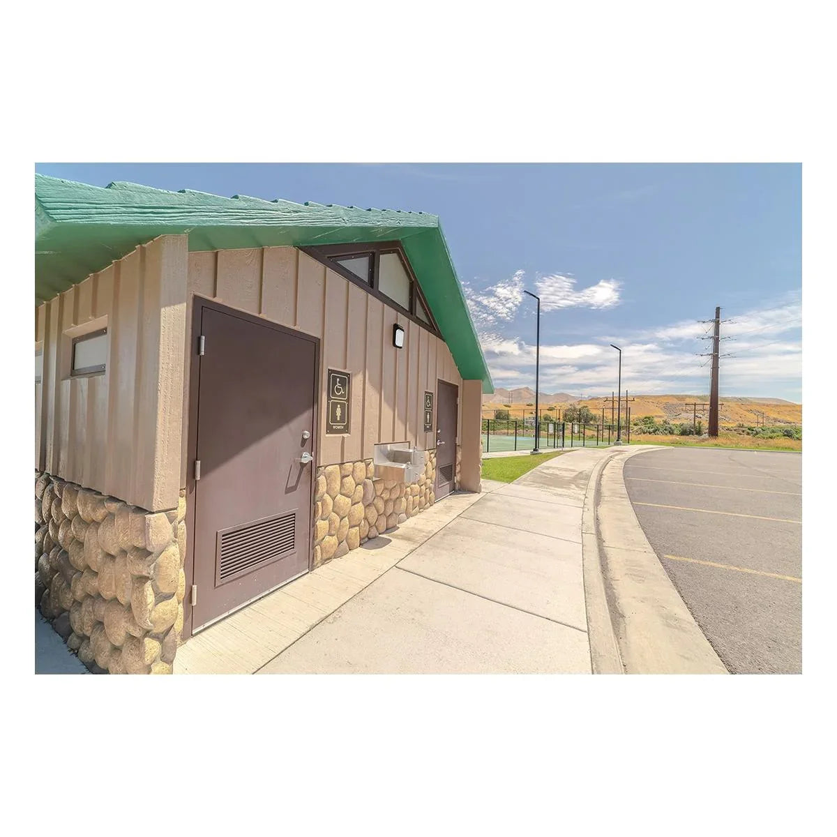 LED Mini Wall Pack With Photocell, 22 Watts Adjustable, 2700 Lumens, 4000K, 120-277V - Bees Lighting