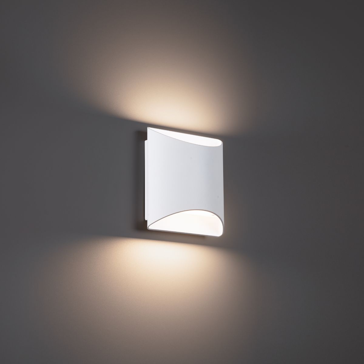 Duet 6 in. LED Wall Light 3000K White finish - Bees Lighting