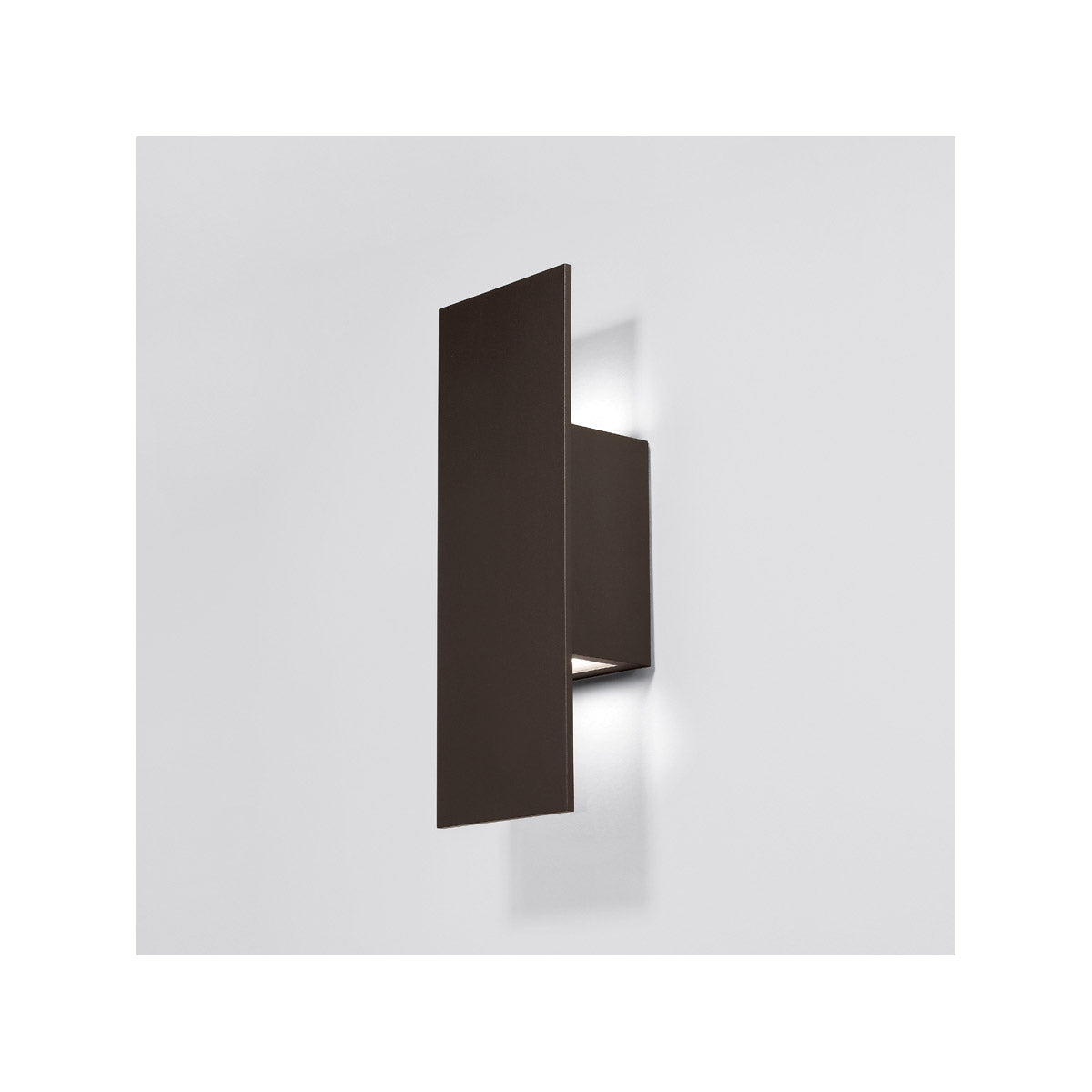 Icon 14 In. LED Outdoor Outdoor Wall Sconce 3000K Bronze - Bees Lighting