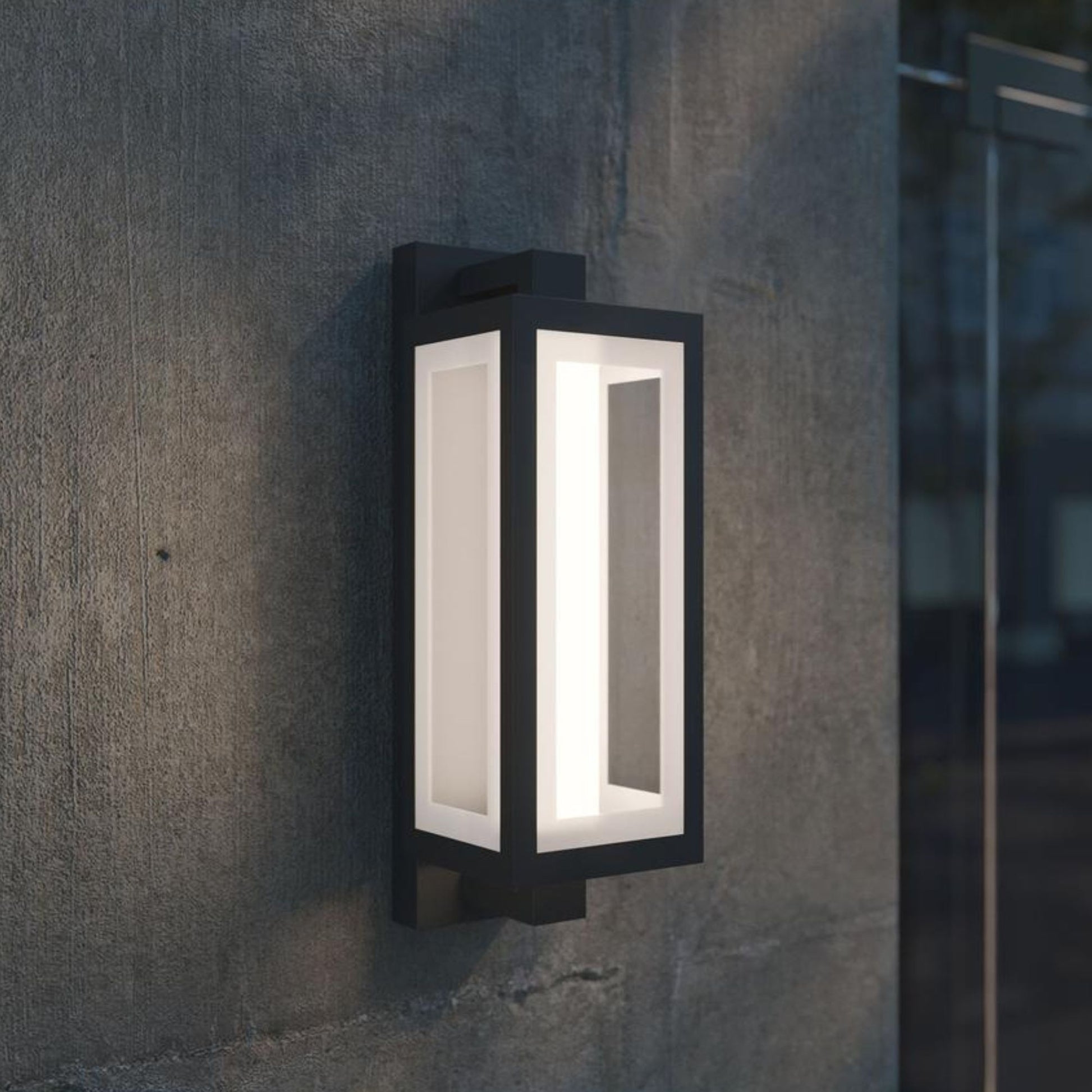 Blake 18'' LED Outdoor Wall Sconce, Black Finish - Bees Lighting