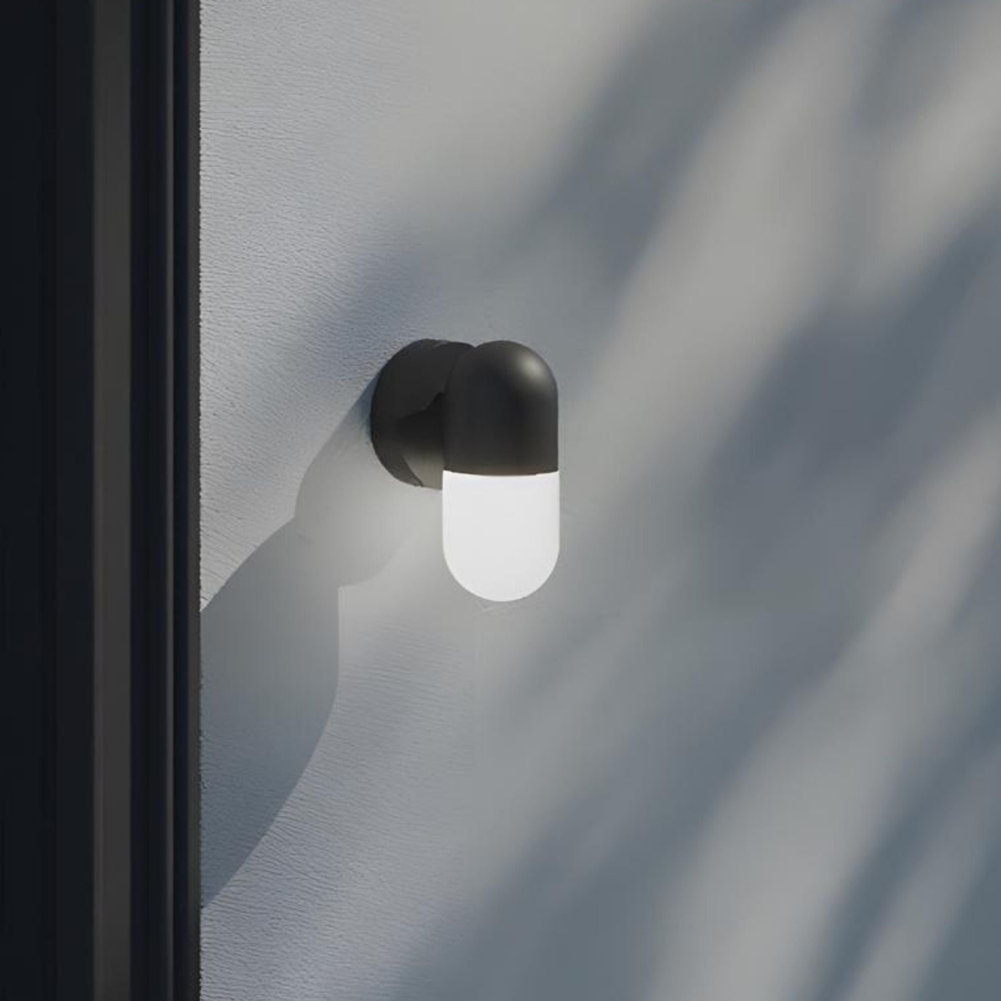Irvine 8'' LED Outdoor Wall Sconce, Black Finish - Bees Lighting