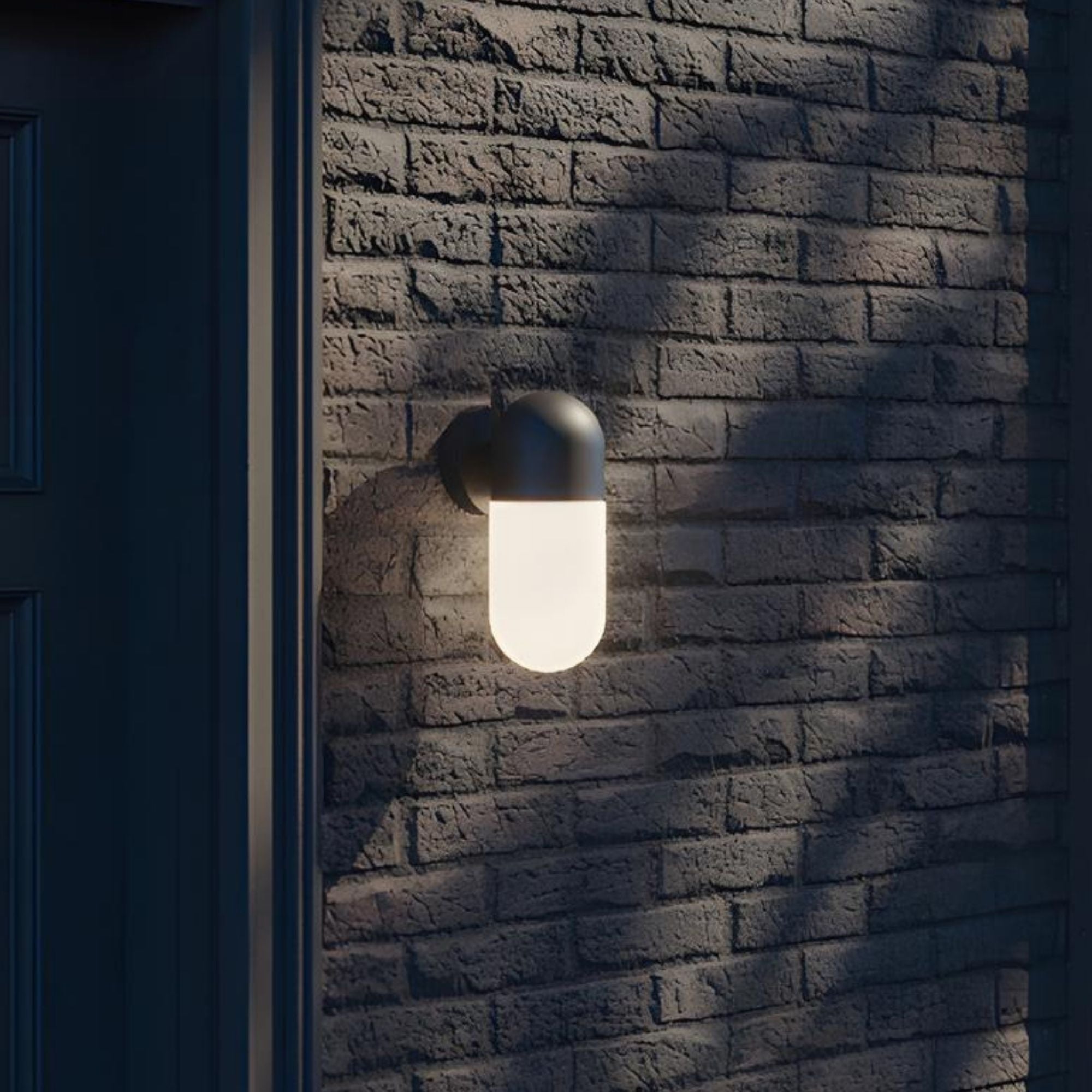 Irvine 12'' LED Outdoor Wall Sconce, Black Finish - Bees Lighting