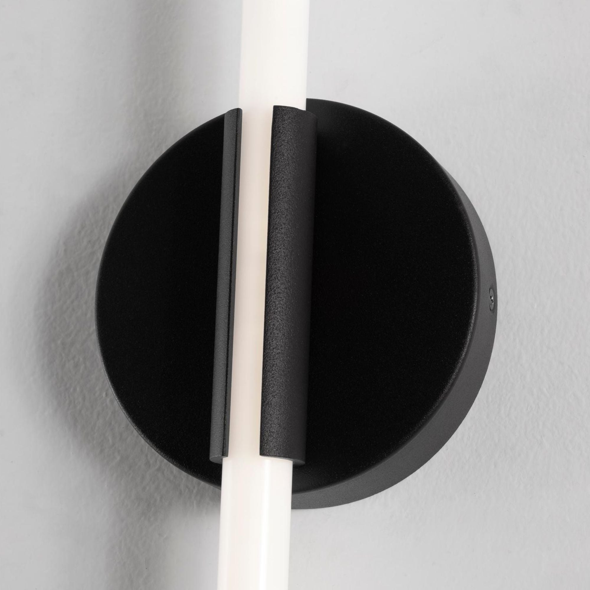 Rusnak 24 In. LED Wall Light Black Finish - Bees Lighting