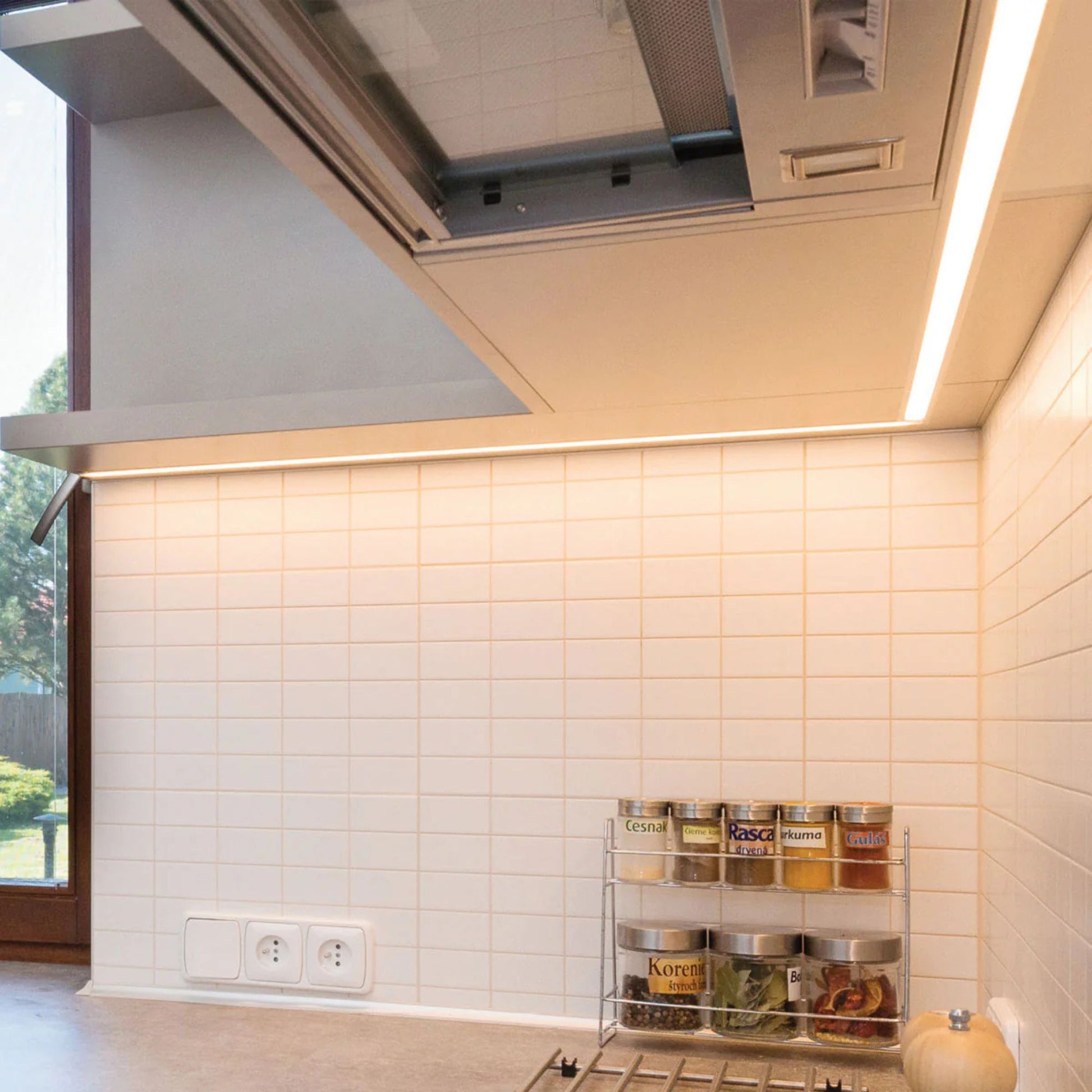 Microlink 24V RGB+TW LED Bar Light, 6" 128 Lumens | Cove & Undercabinet - Bees Lighting