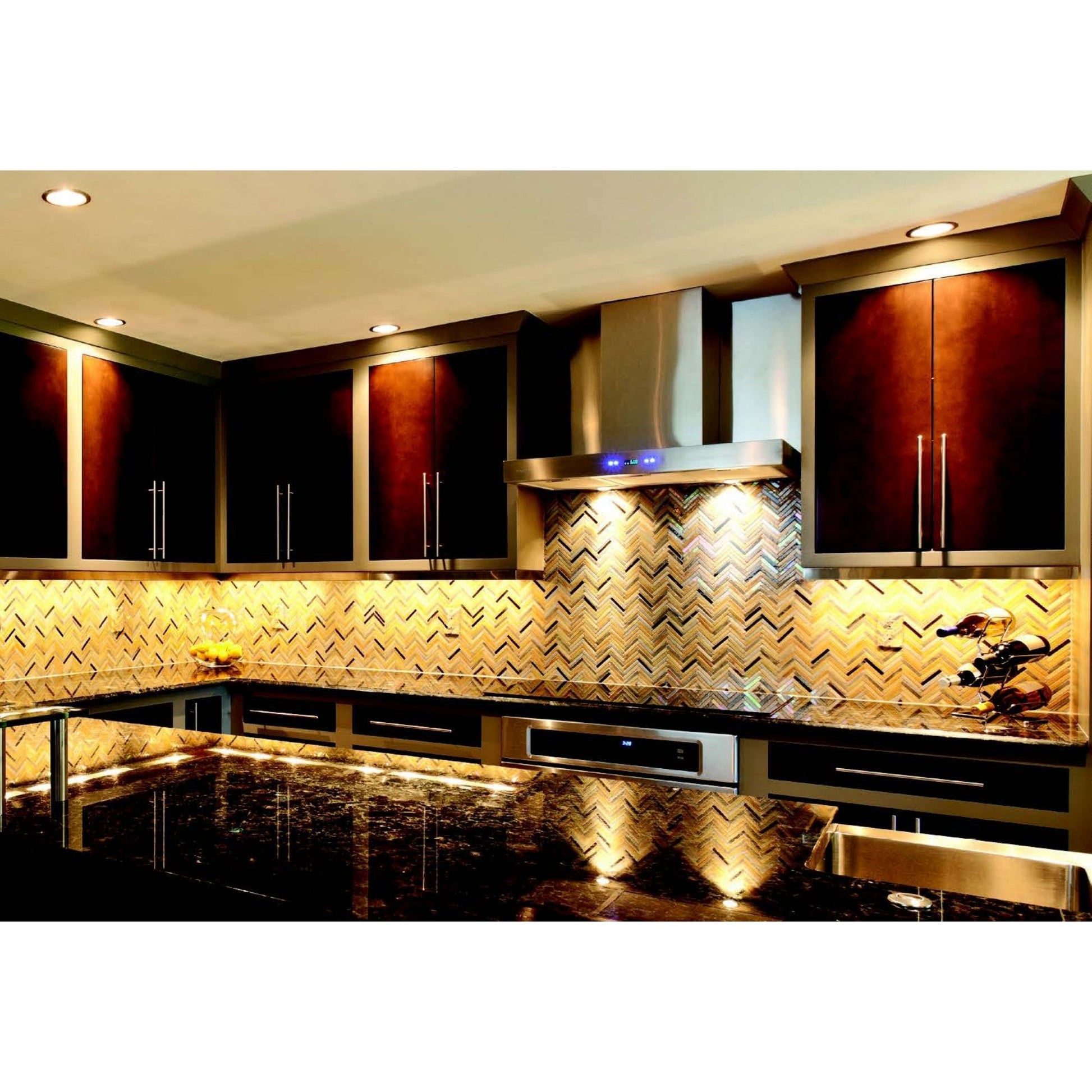 LED Courant 32" Under Cabinet LED Light with Two Receptacles, Selectable CCT, 20 Watts, 120V, White - Bees Lighting