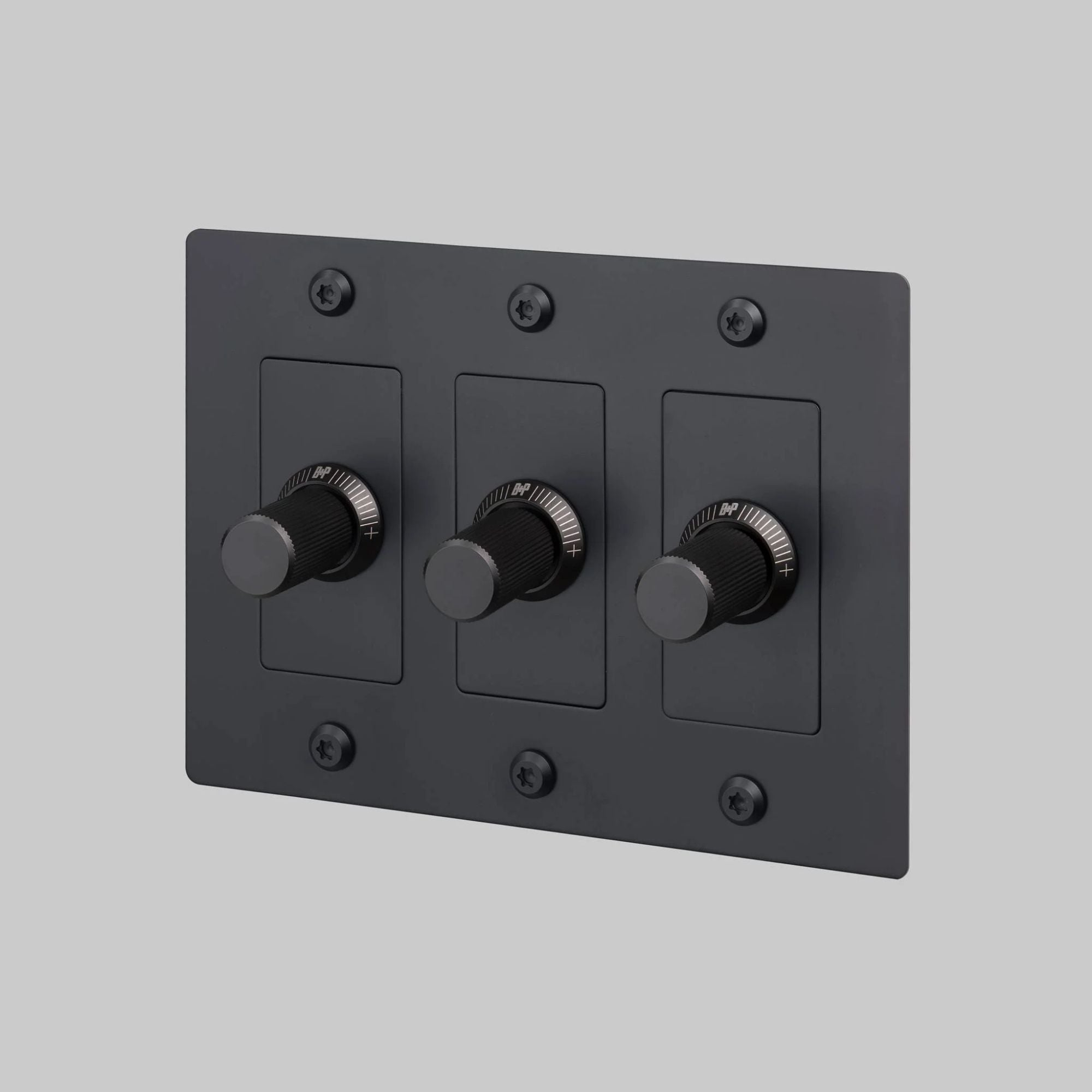 Buster + Punch NDK-024325 Linear 3-Gang LED Dimmer Without Logo, 250W, Rotary, Black
