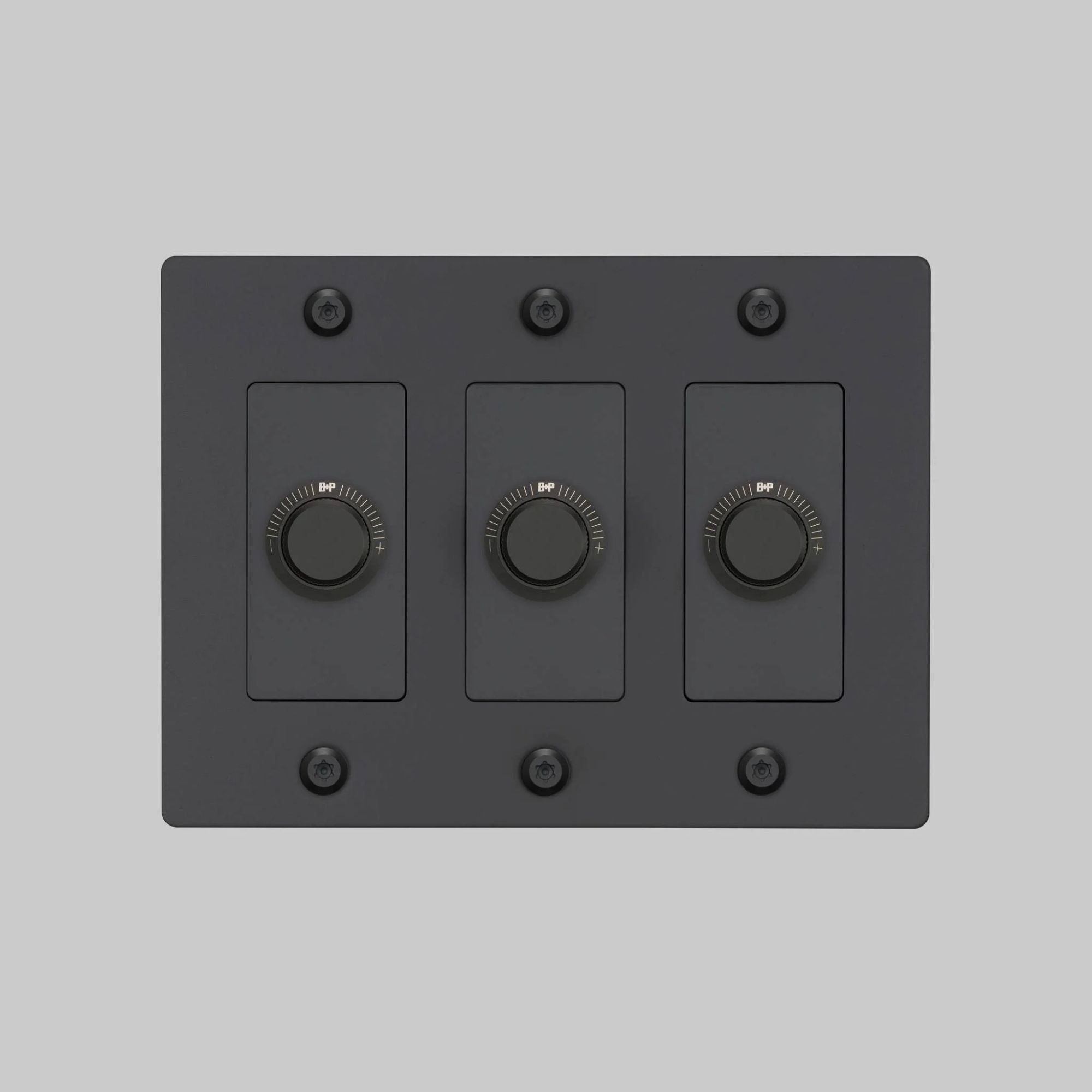 Buster + Punch NDK-024325 Linear 3-Gang LED Dimmer Without Logo, 250W, Rotary, Black