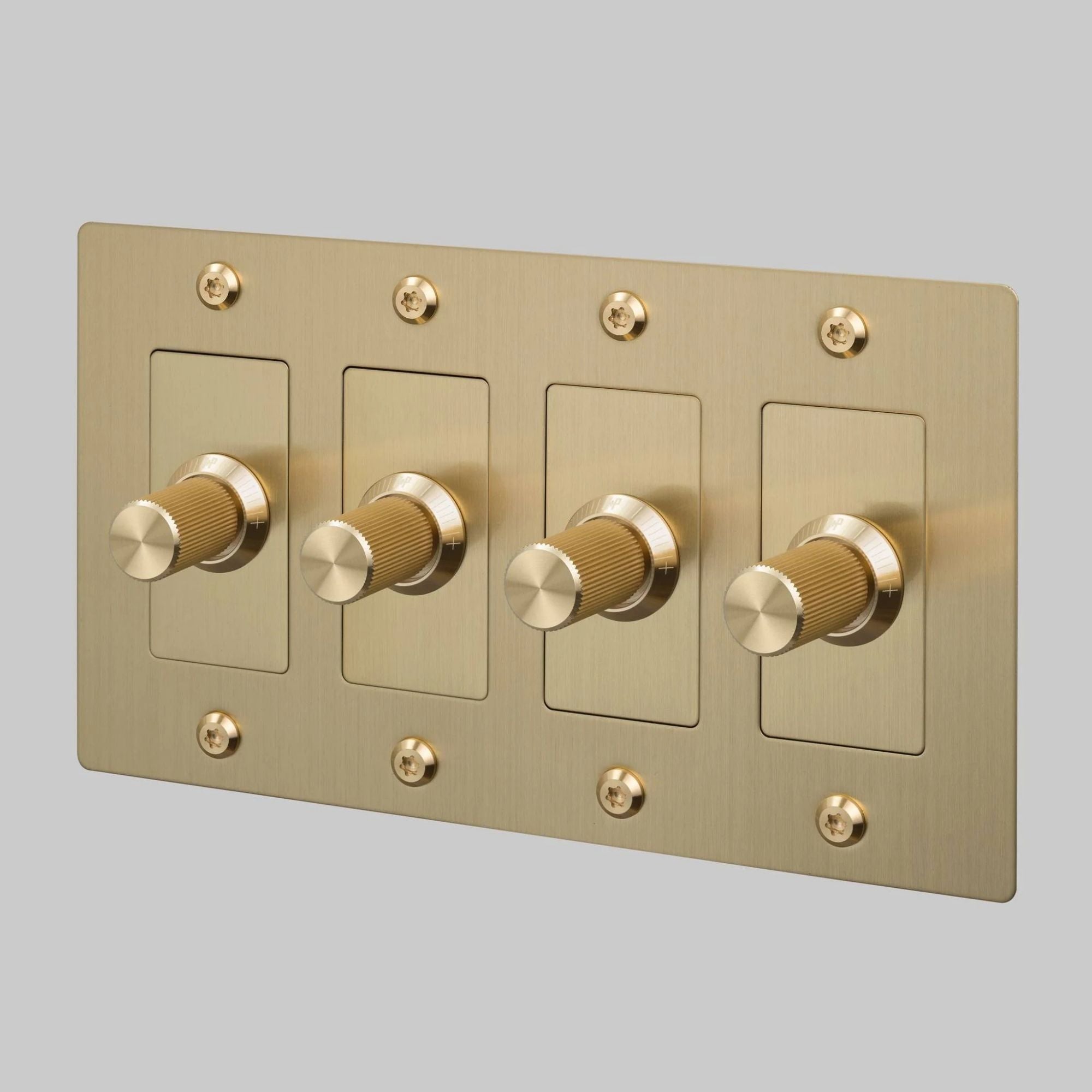 Buster + Punch NDK-424346 Linear 4-Gang LED Dimmer Without Logo, 250W, Rotary, Brass