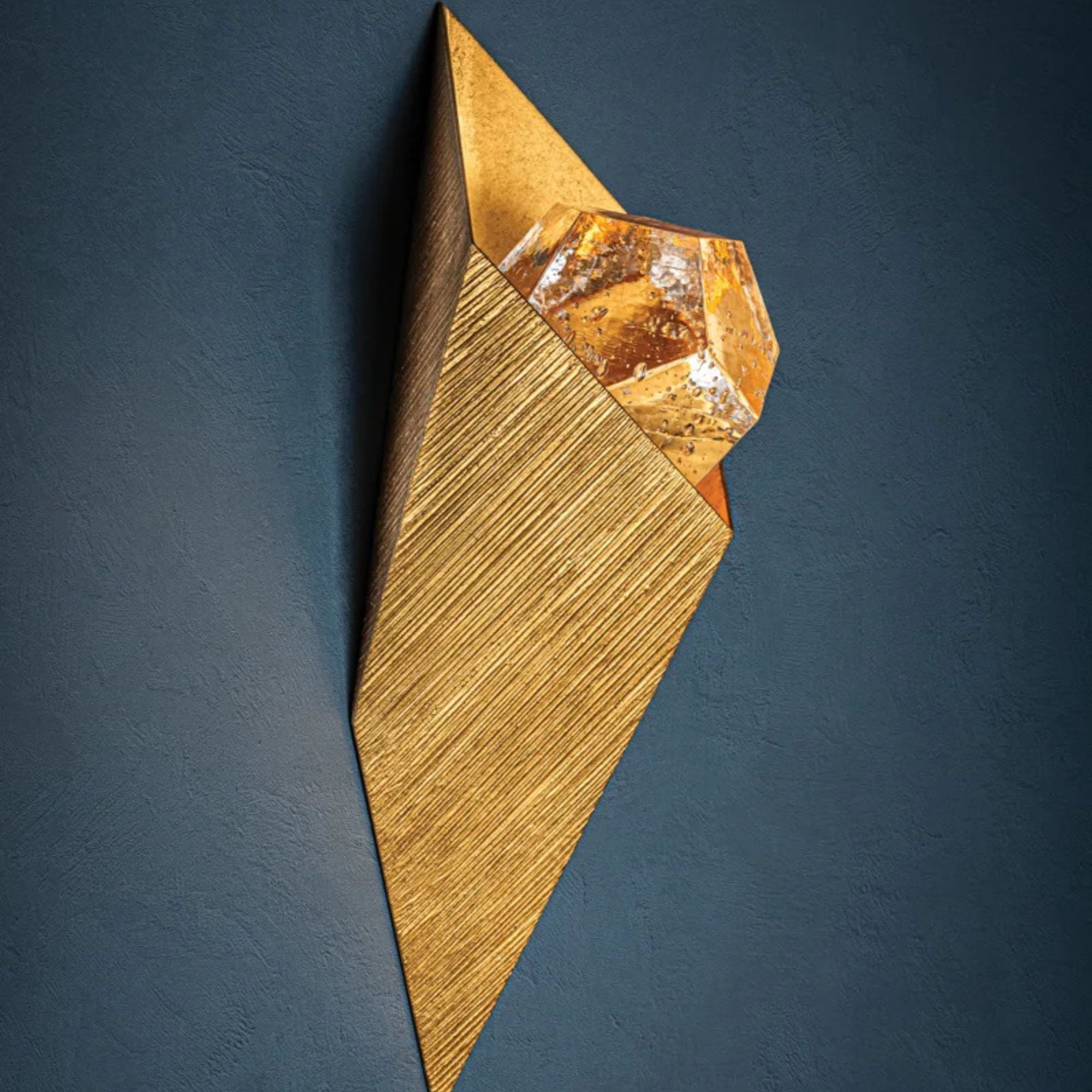 Conch 17" LED Wall Sconce, Vintage Gold Leaf Finish