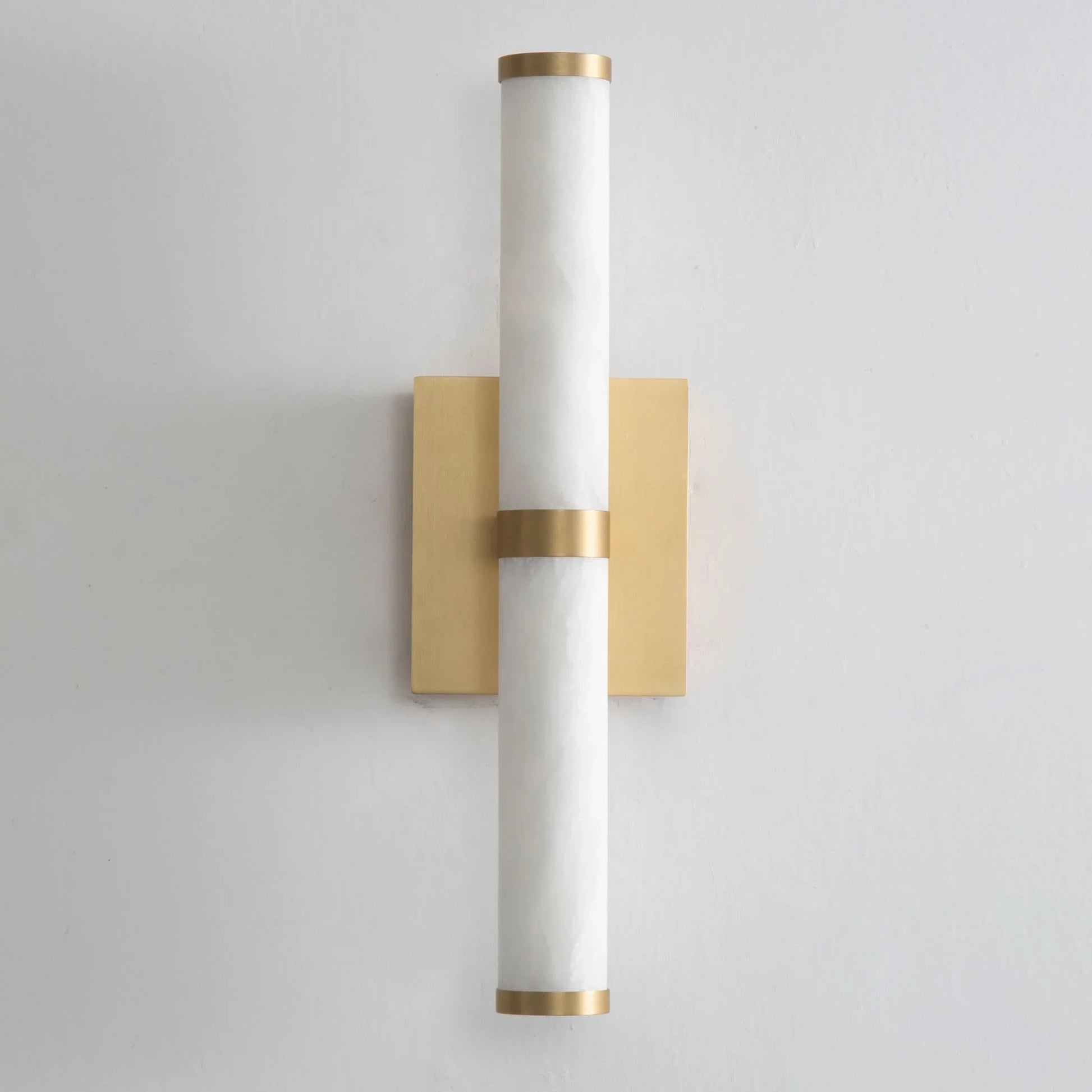 ET2 Lighting - Aragon 17" LED Bath Vanity, White Alabaster & Gold Finish | Bees Lighting