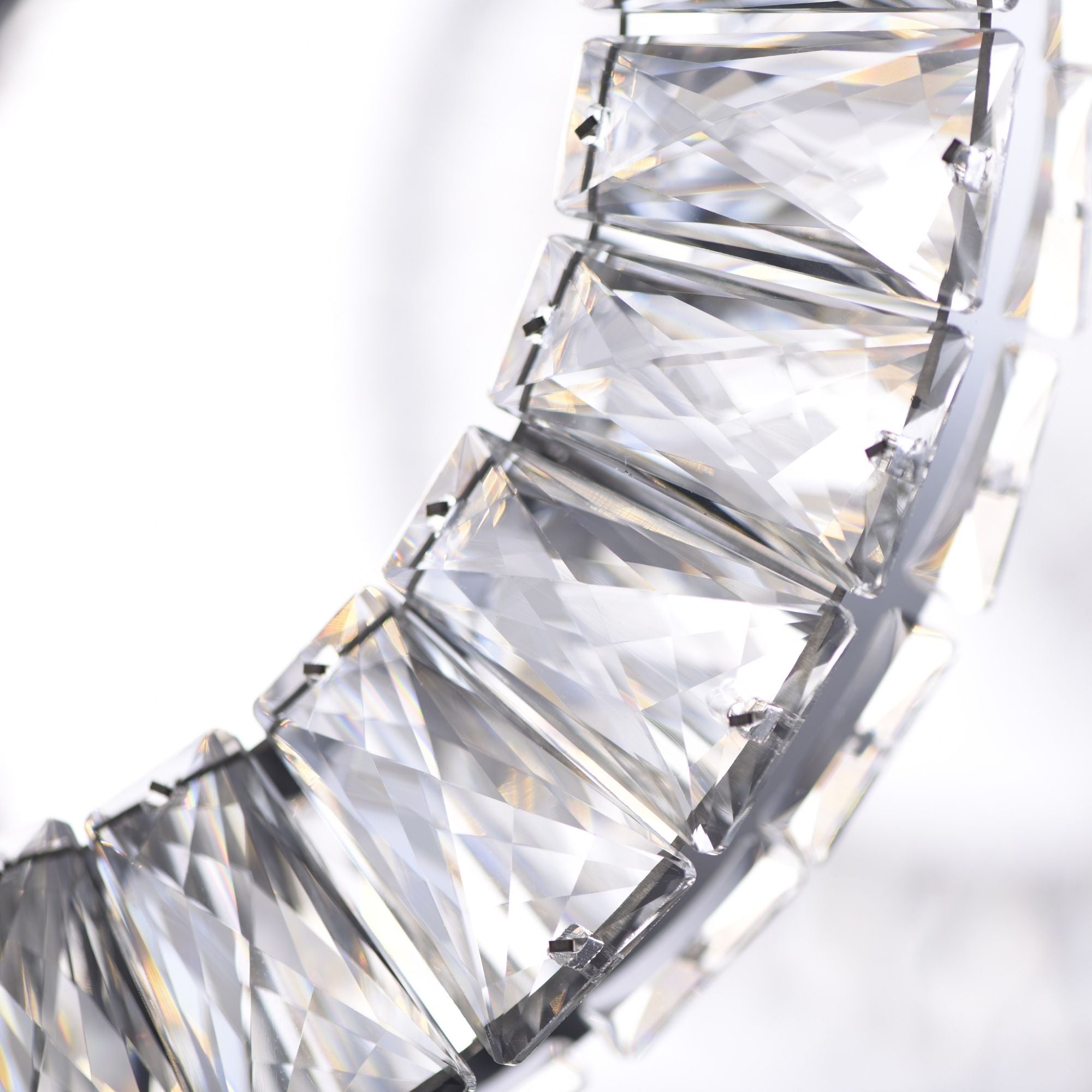 ET2 Lighting - Charm 21" 3-Light LED Linear Pendant, Polished Chrome Finish | Bees Lighting