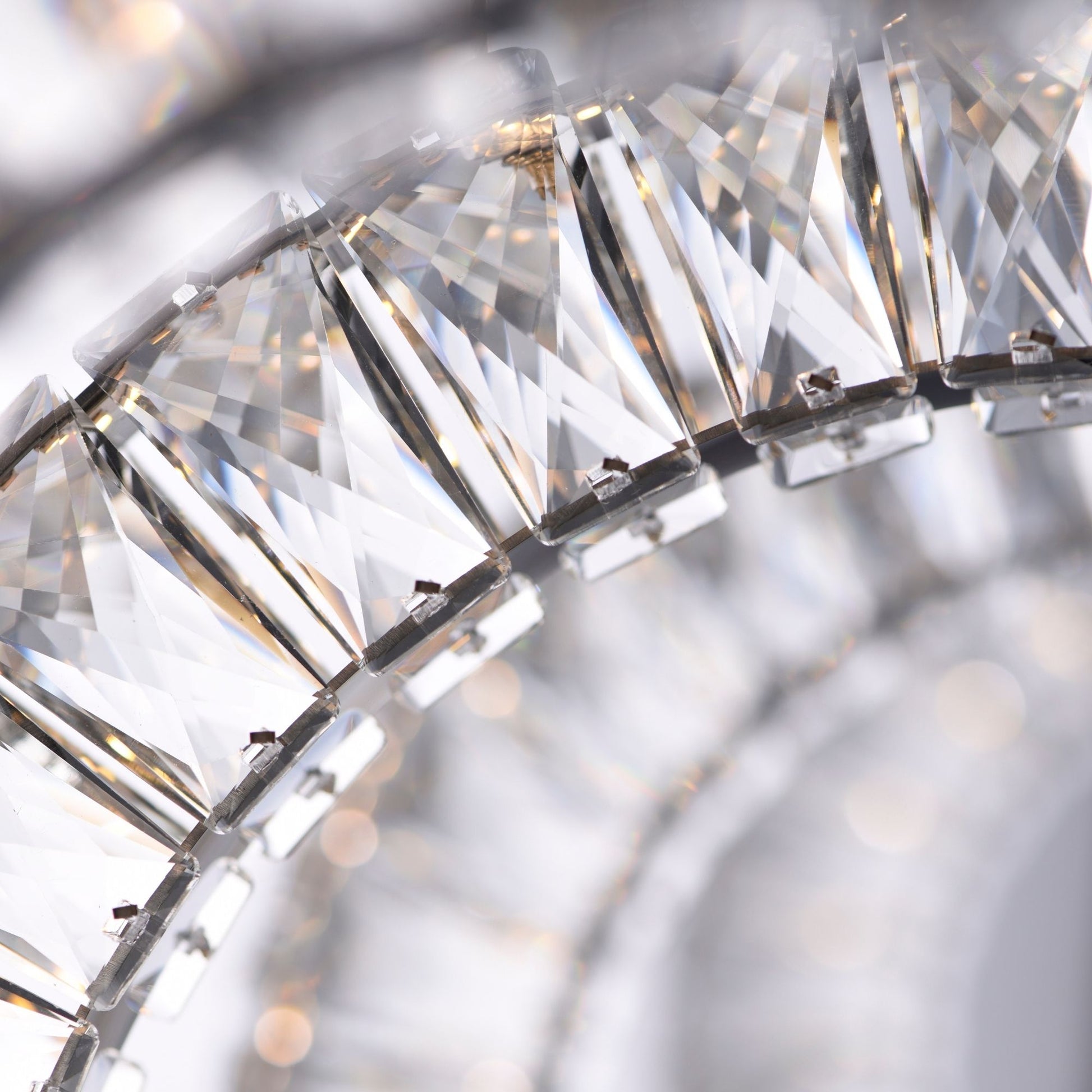 ET2 Lighting - Charm 37" 5-Light LED Linear Pendant, Polished Chrome Finish | Bees Lighting