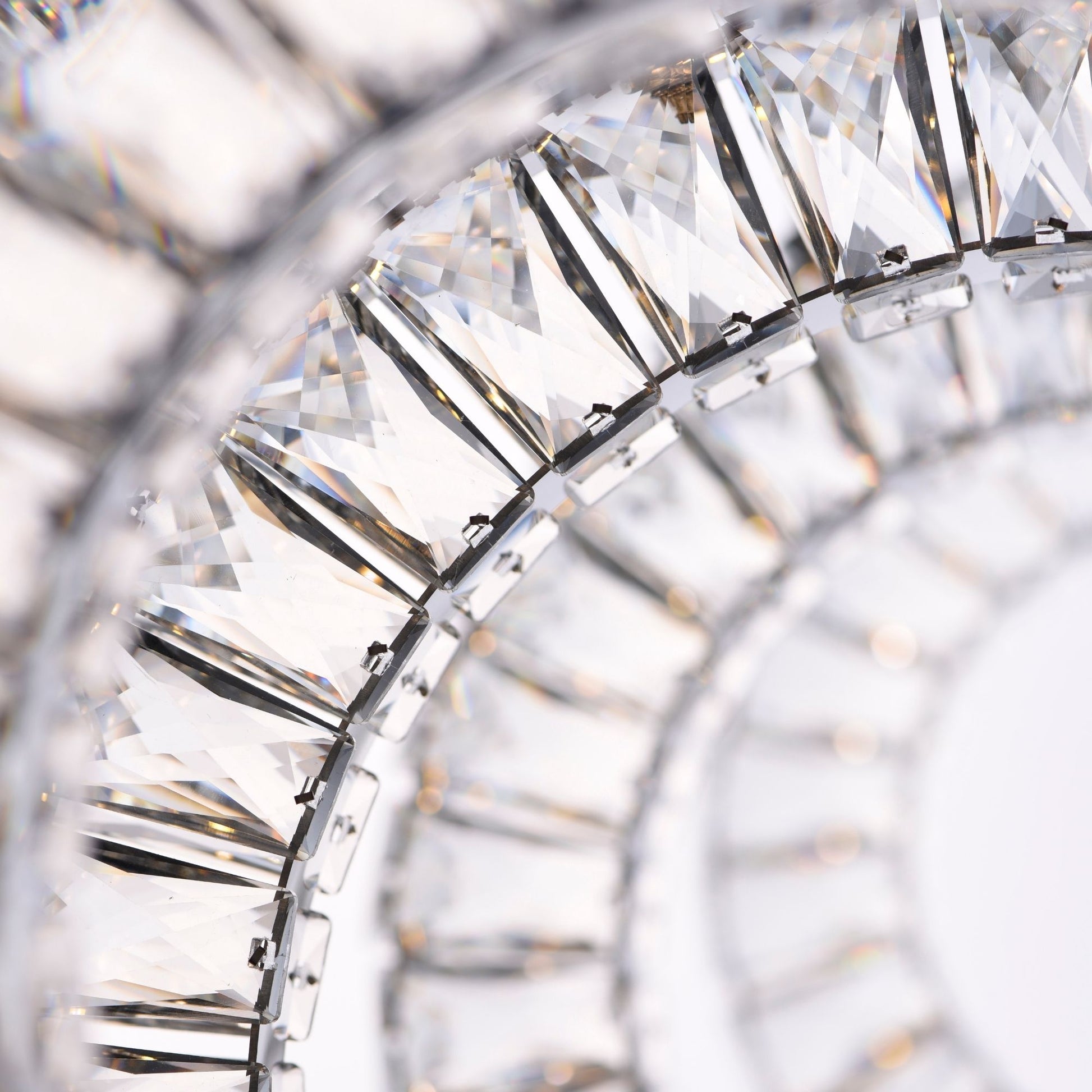 ET2 Lighting - Charm 37" 5-Light LED Linear Pendant, Polished Chrome Finish | Bees Lighting