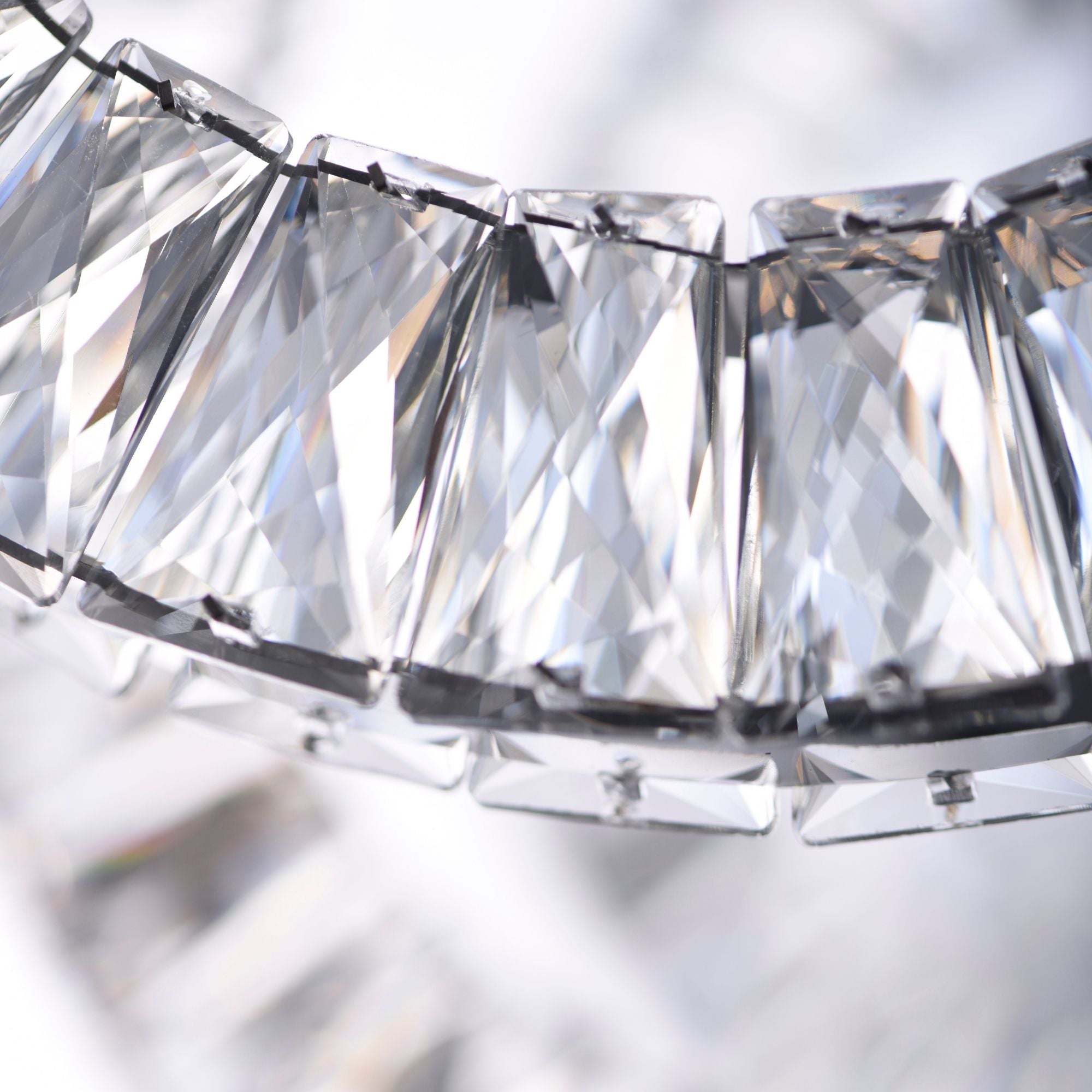 ET2 Lighting - Charm 37" 5-Light LED Linear Pendant, Polished Chrome Finish | Bees Lighting