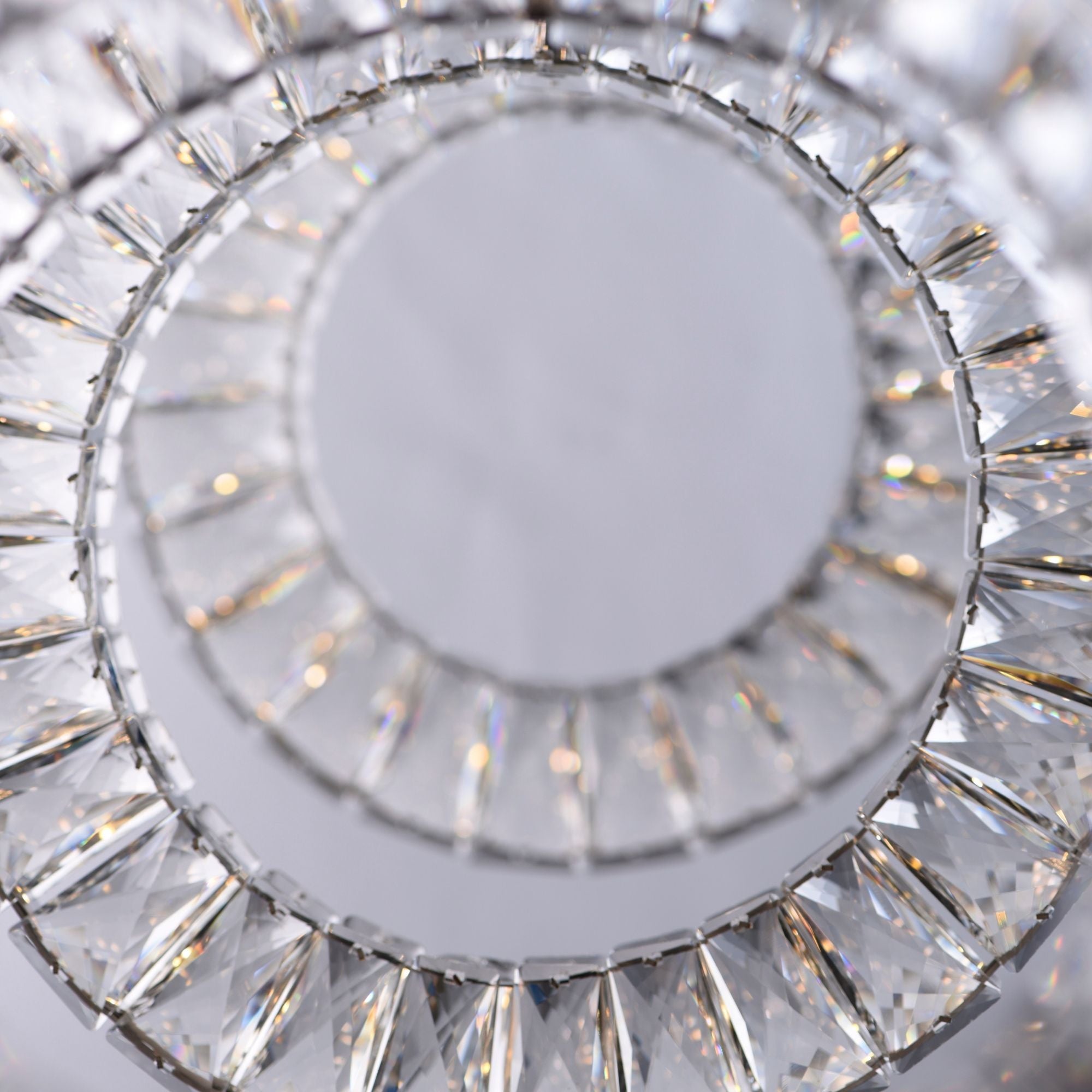 ET2 Lighting - Charm 37" 5-Light LED Linear Pendant, Polished Chrome Finish | Bees Lighting