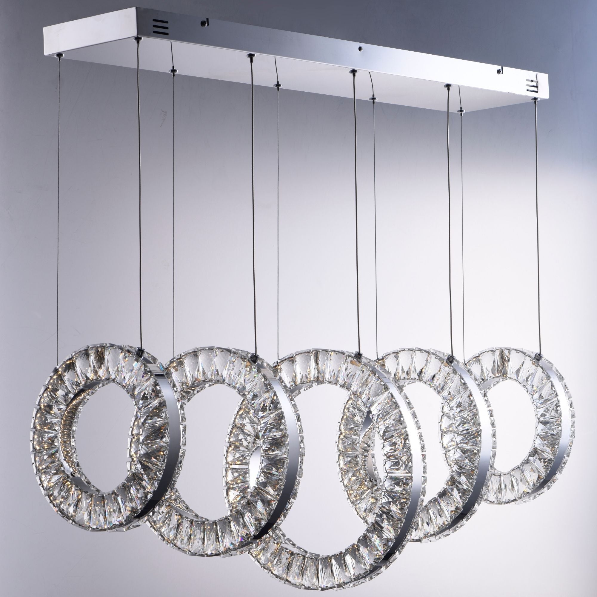 ET2 Lighting - Charm 37" 5-Light LED Linear Pendant, Polished Chrome Finish | Bees Lighting