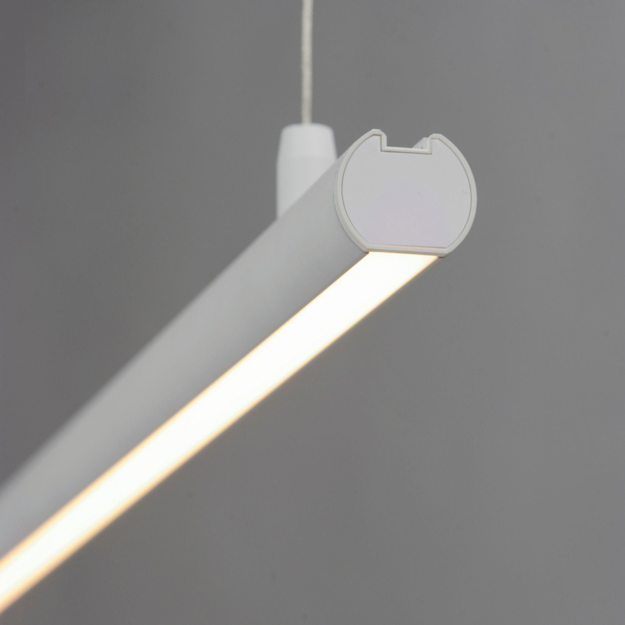 ET2 Continuum 47 in. LED Pendant, White