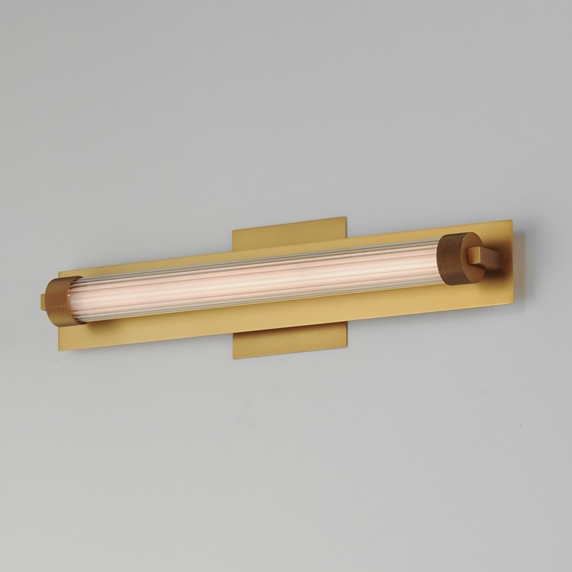 ET2 Lighting - Doric 19" LED Bath Sconce, Natural Aged Brass Finish | Bees Lighting