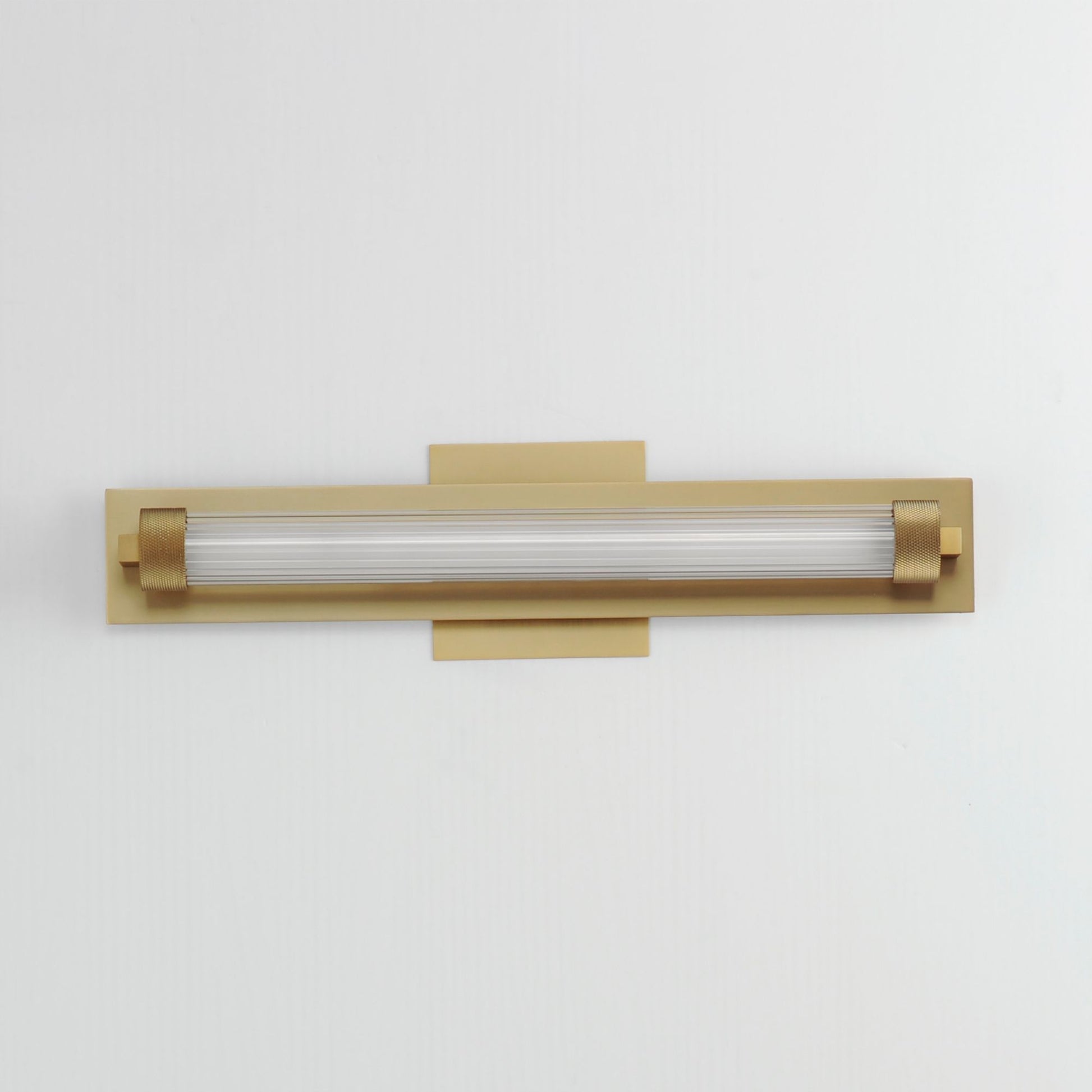 ET2 Lighting - Doric 19" LED Bath Sconce, Natural Aged Brass Finish | Bees Lighting