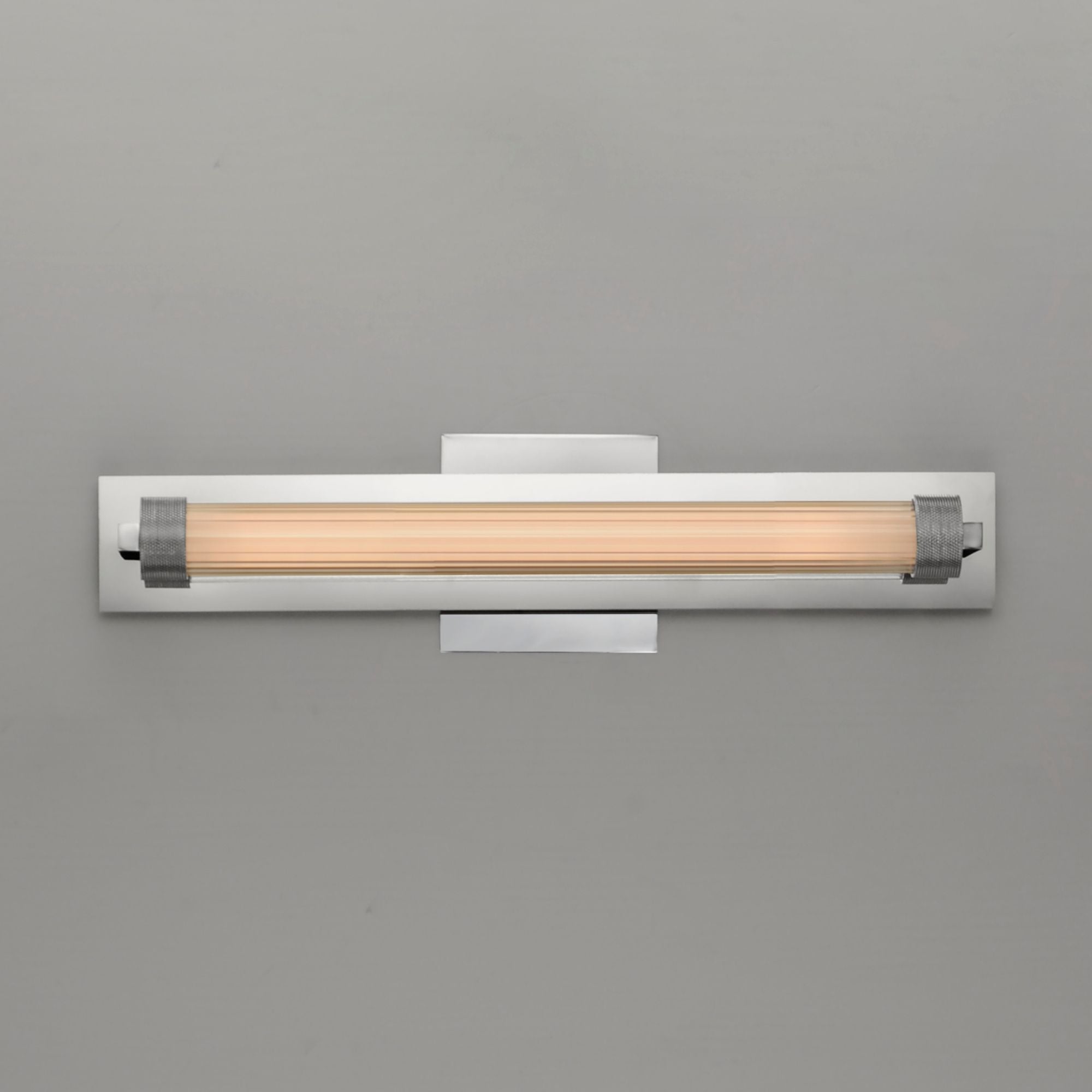 ET2 Lighting - Doric 19" LED Bath Sconce, Polished Chrome Finish | Bees Lighting