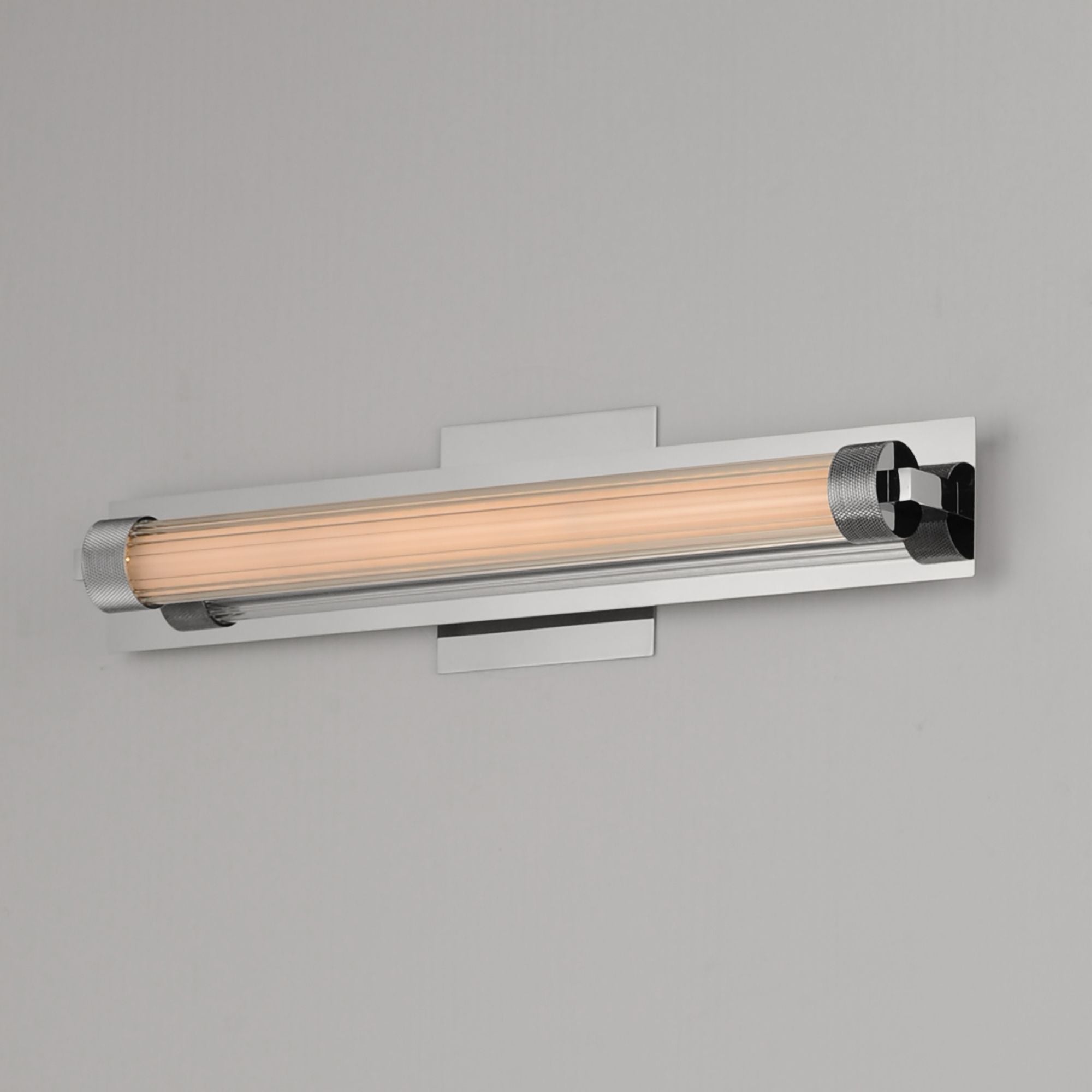 ET2 Lighting - Doric 19" LED Bath Sconce, Polished Chrome Finish | Bees Lighting