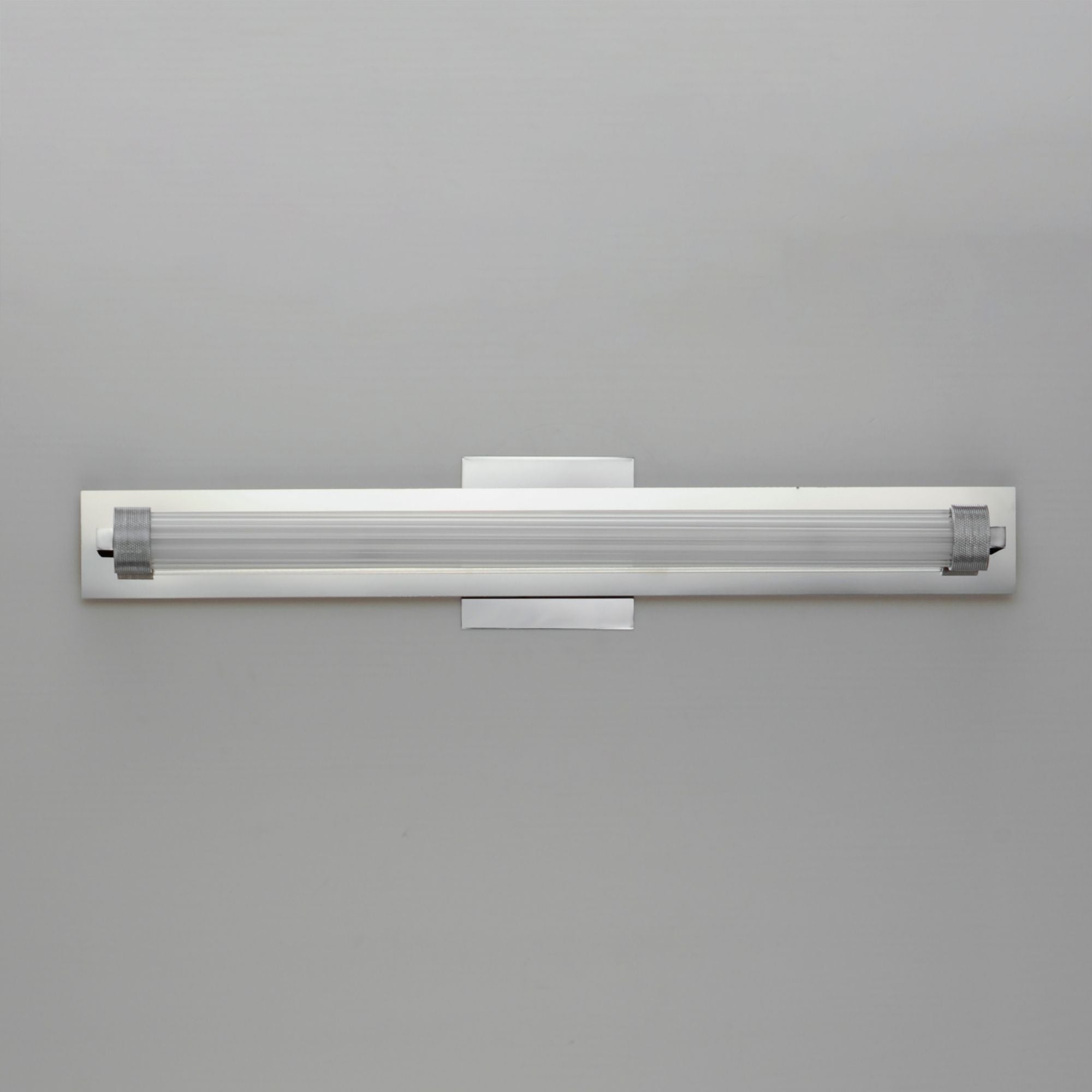 ET2 Lighting - Doric 26" LED Bath Sconce, Polished Chrome Finish | Bees Lighting