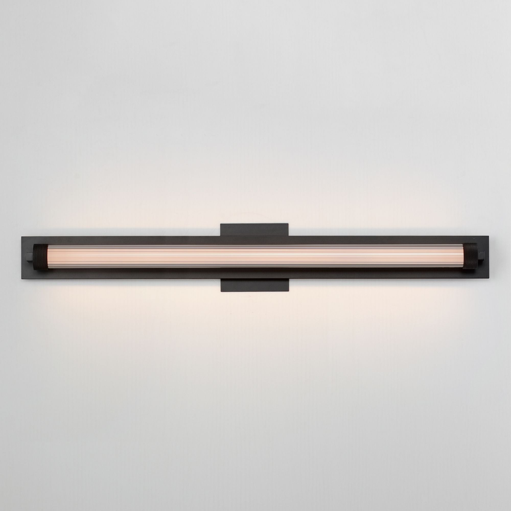 ET2 Lighting - Doric 30" LED Bath Sconce, Black Finish | Bees Lighting