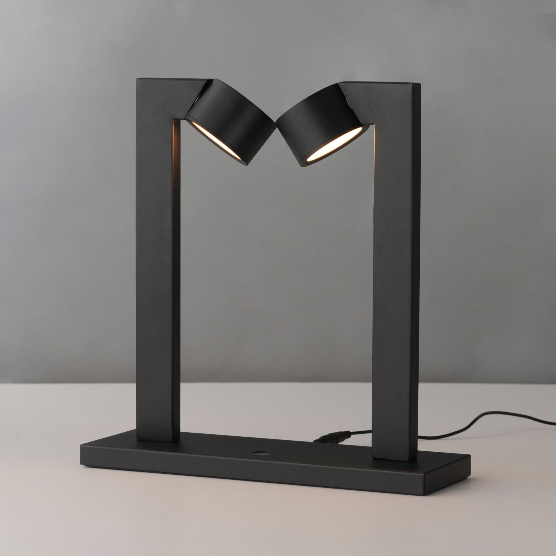 ET2 Lighting - Embrace 15" 2-Light LED Desk Lamp, Black Finish | Bees Lighting