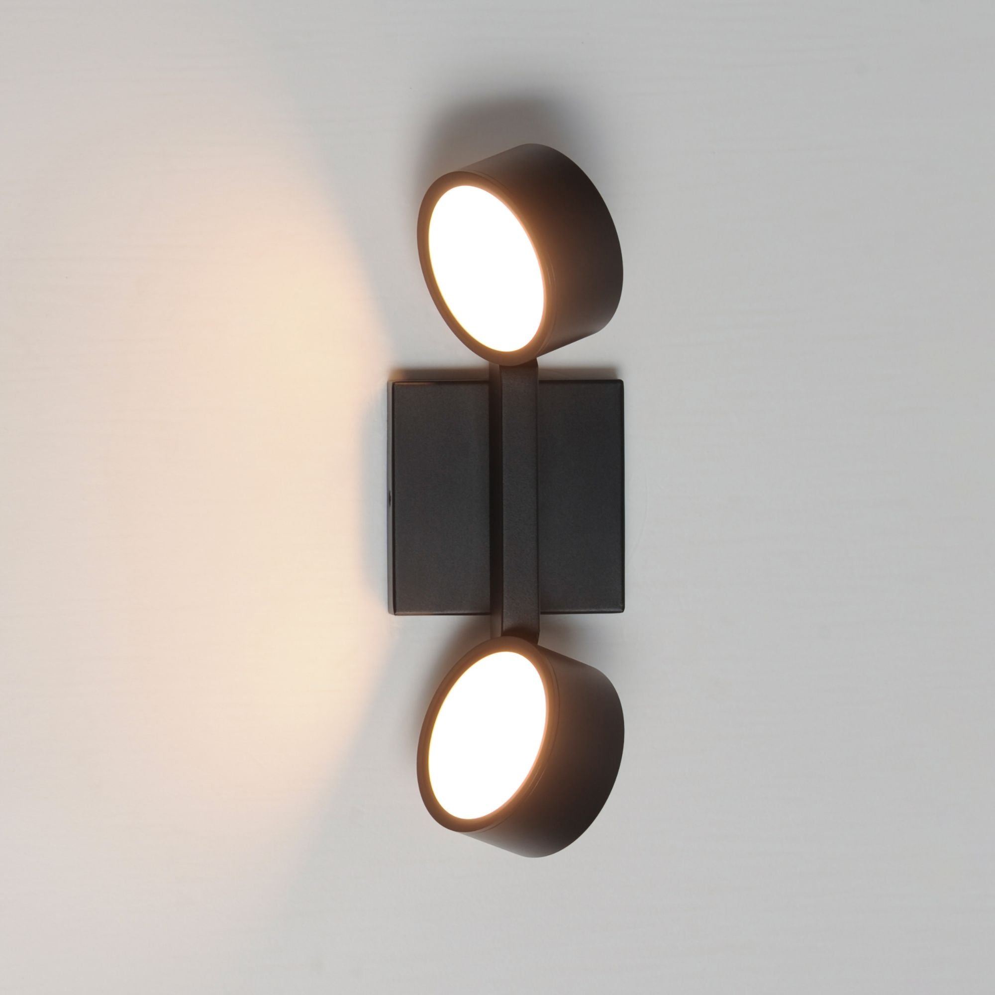 ET2 Lighting - Embrace 14" 2-Light LED Wall Sconce, Black Finish | Bees Lighting