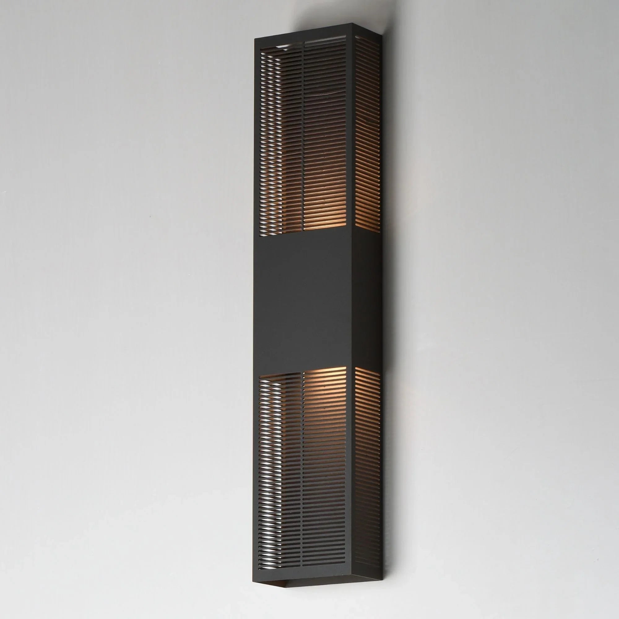 ET2 Lighting - Grate 30" 2-Light LED Outdoor Wall Sconce, Architectural Bronze Finish | Bees Lighting
