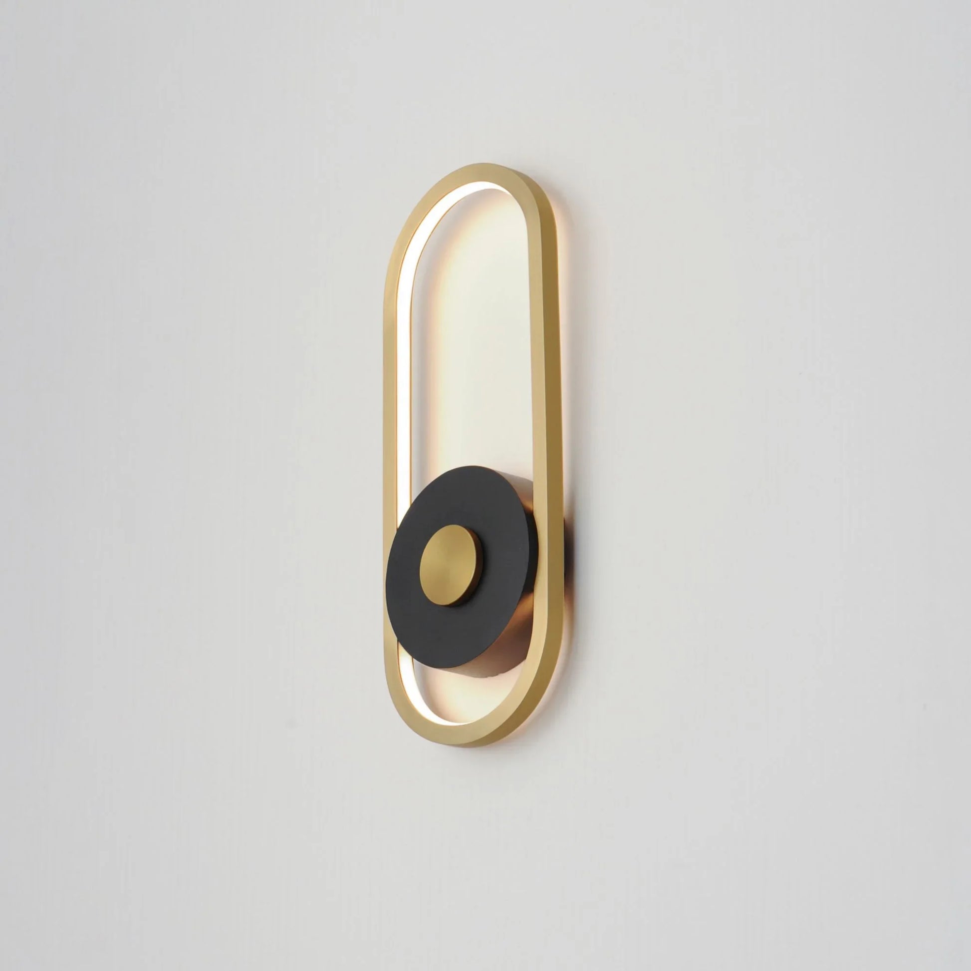 ET2 Lighting - Gravity 13" Small LED Outdoor Wall Sconce, Black & Gold Finish | Bees Lighting