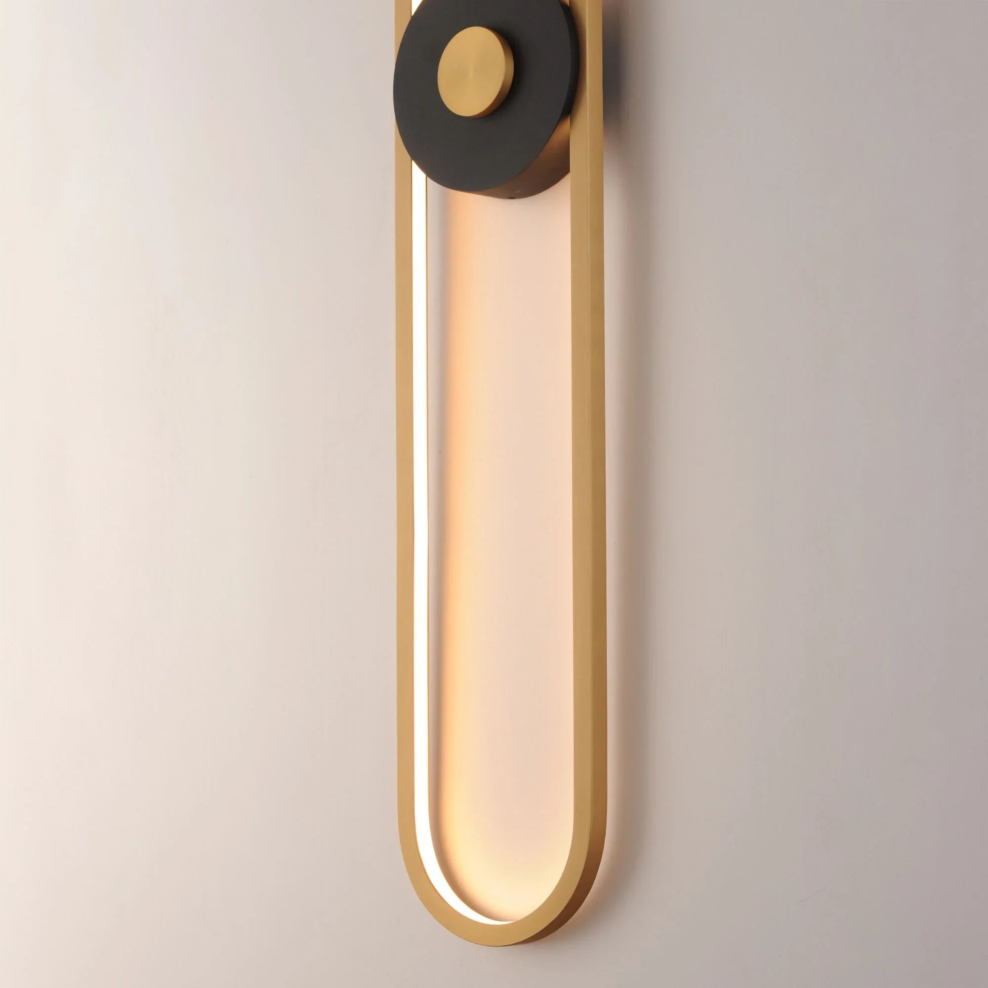 ET2 Lighting - Gravity 18" Large LED Outdoor Wall Sconce, Black & Gold Finish | Bees Lighting