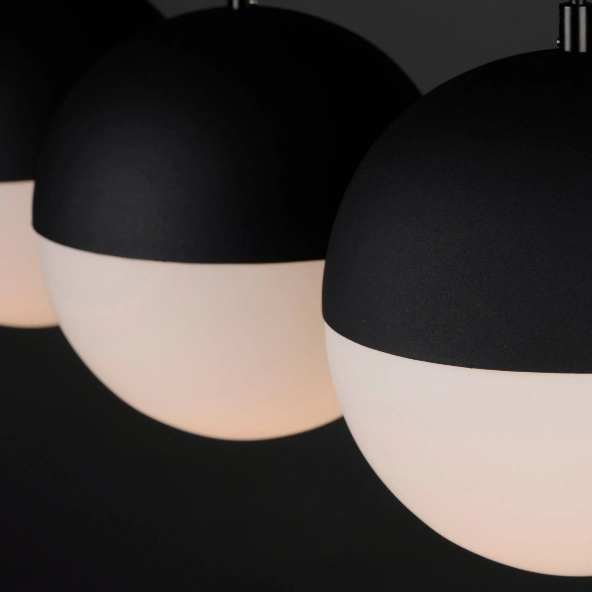 ET2 Lighting - Half Moon 30" 3-Light LED Linear Pendant, Black Finish | Bees Lighting