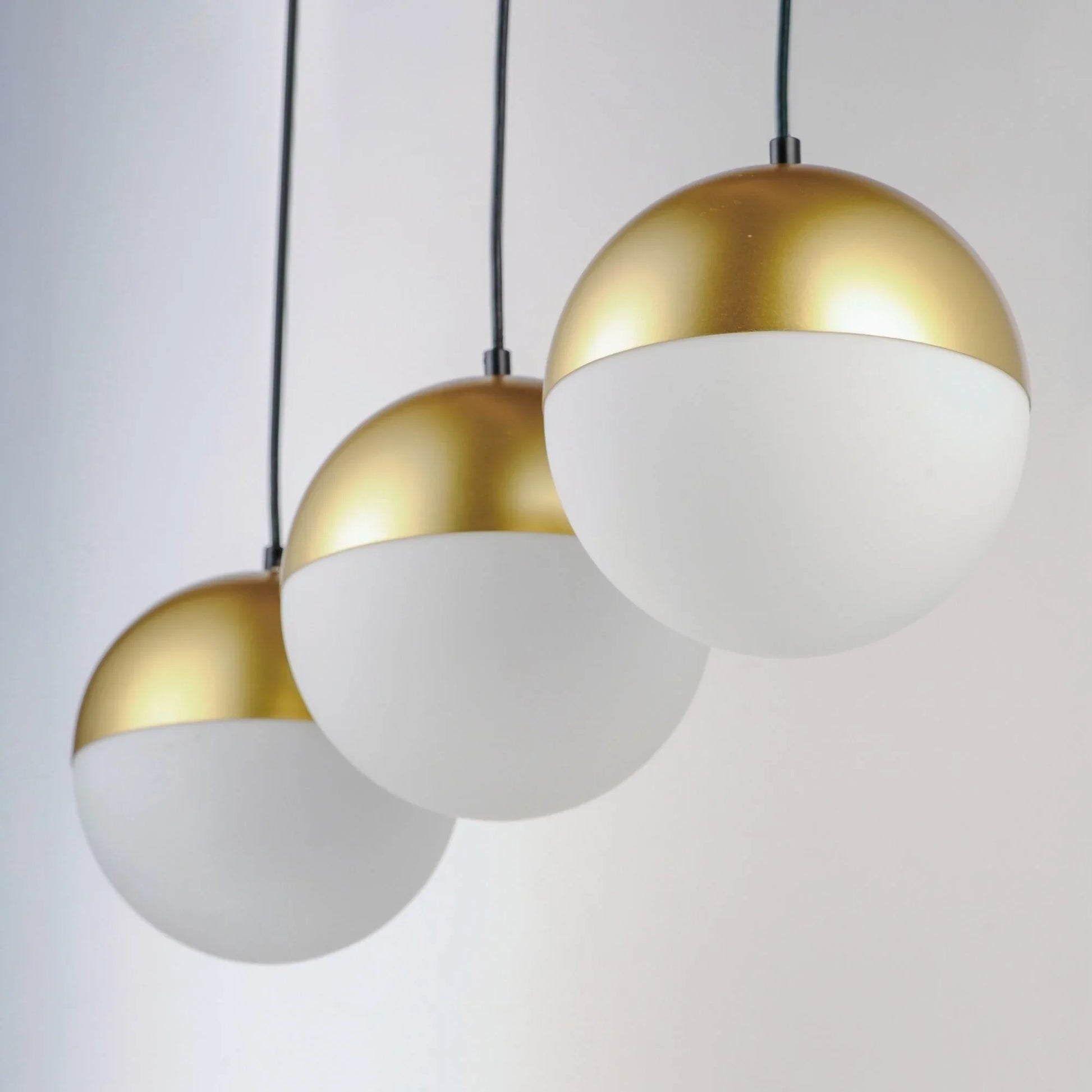 ET2 Lighting - Half Moon 30" 3-Light LED Linear Pendant, Metallic Gold Finish | Bees Lighting