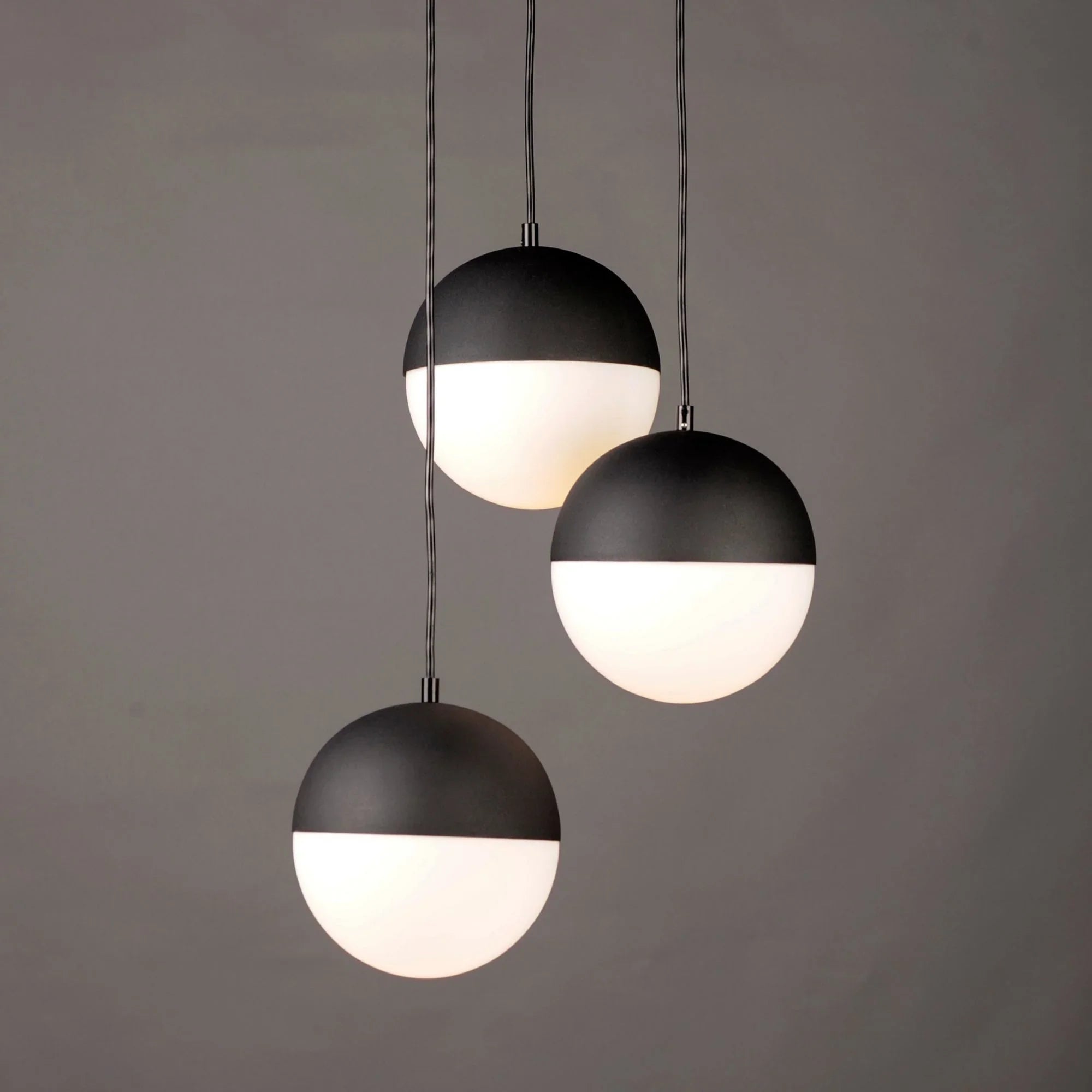 ET2 Lighting - Half Moon 17" 3-Light LED Pendant, Black Finish | Bees Lighting