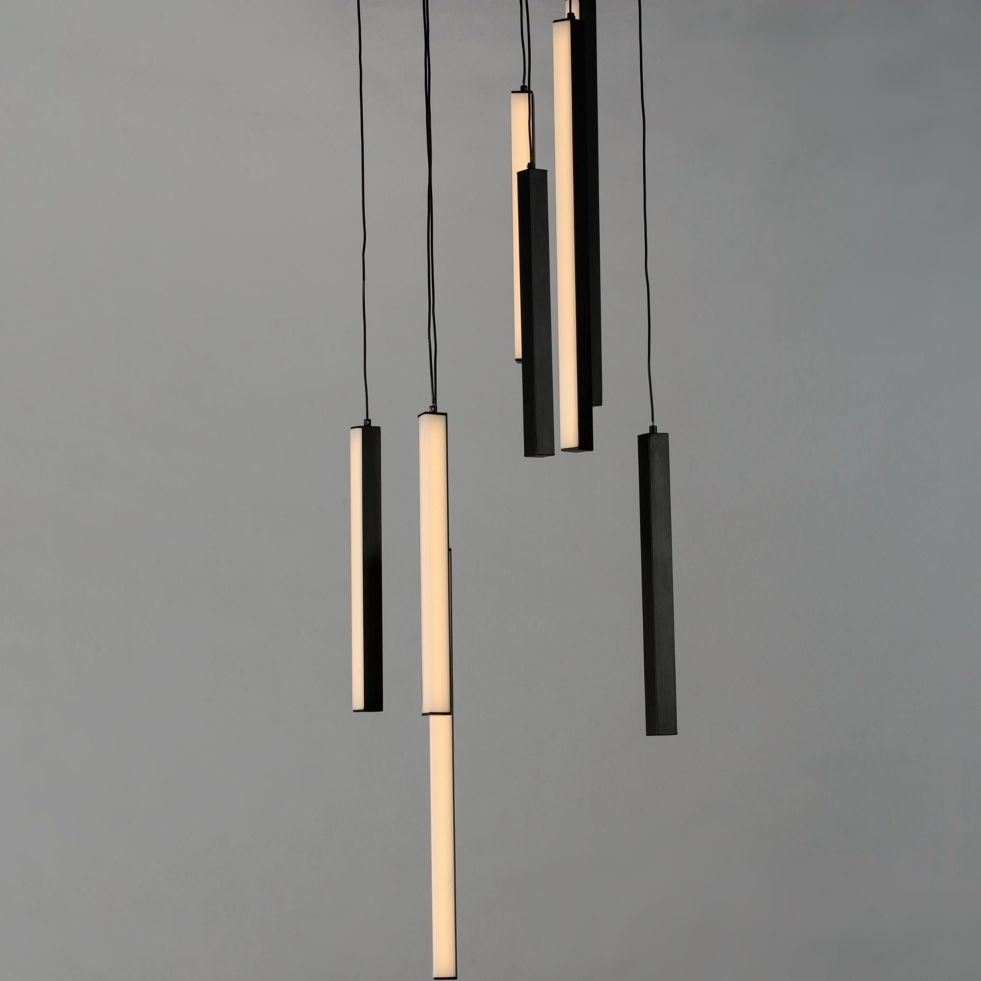 Hover 18" 8-Light LED Pendant, Black Finish