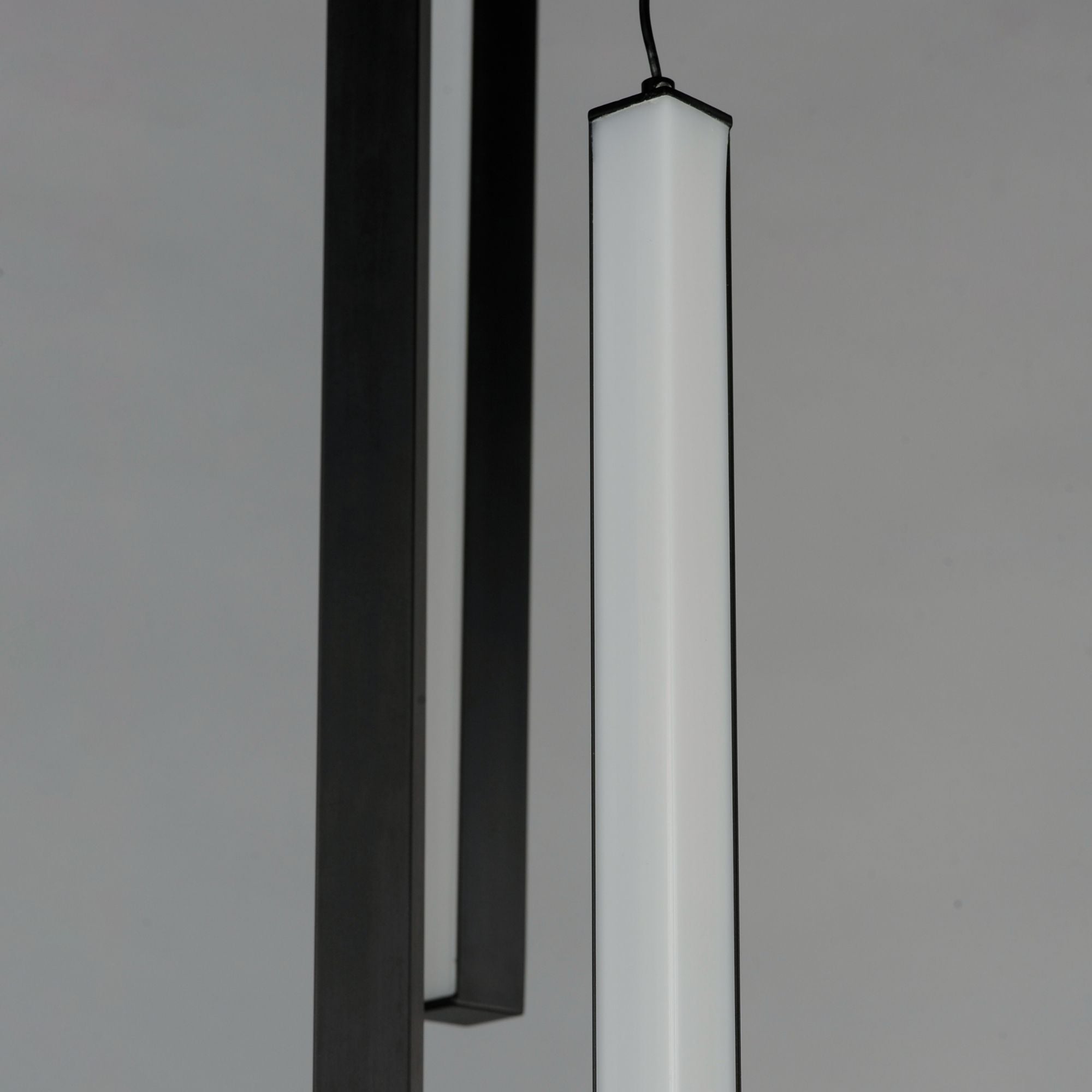 Hover 18" 8-Light LED Pendant, Black Finish