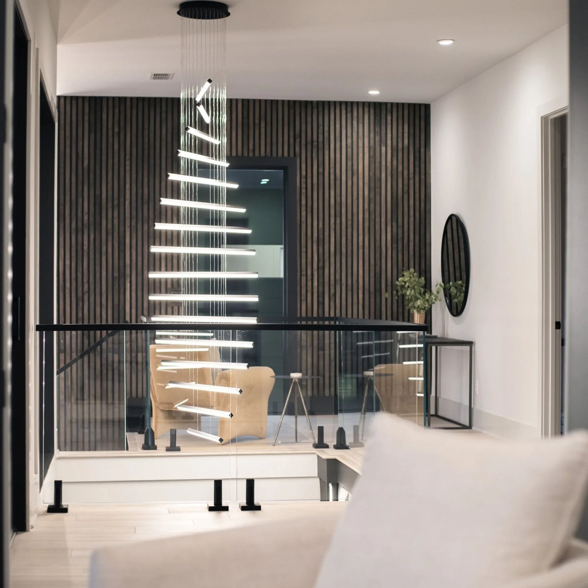 ET2 Lighting - Hover 28" 16-Light LED Pendant, Black Finish | Bees Lighting