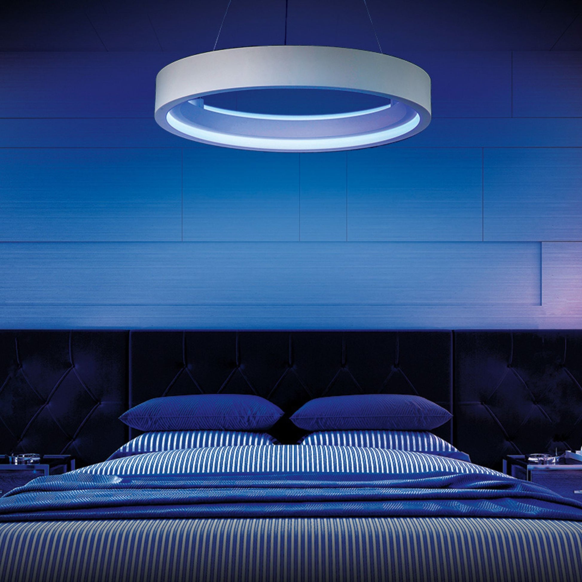 ET2 Lighting - iCorona FoH 29" LED Pendant, Matte White Finish | Bees Lighting