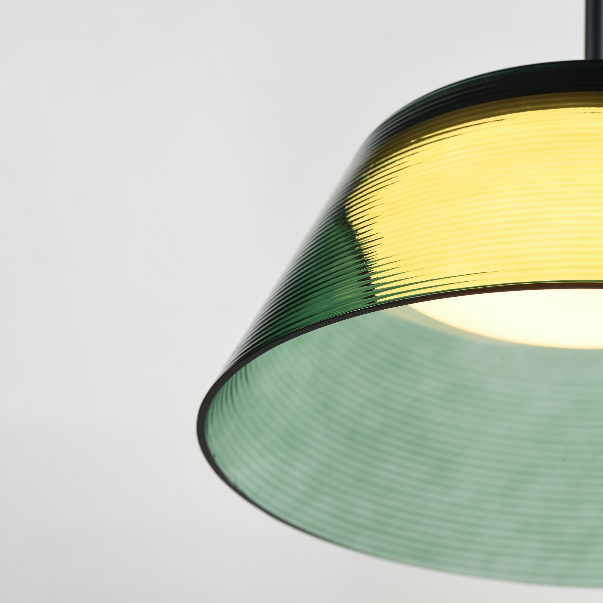 ET2 Lighting - Jensen 18" LED Pendant, Black Finish with Green Glass | Bees Lighting