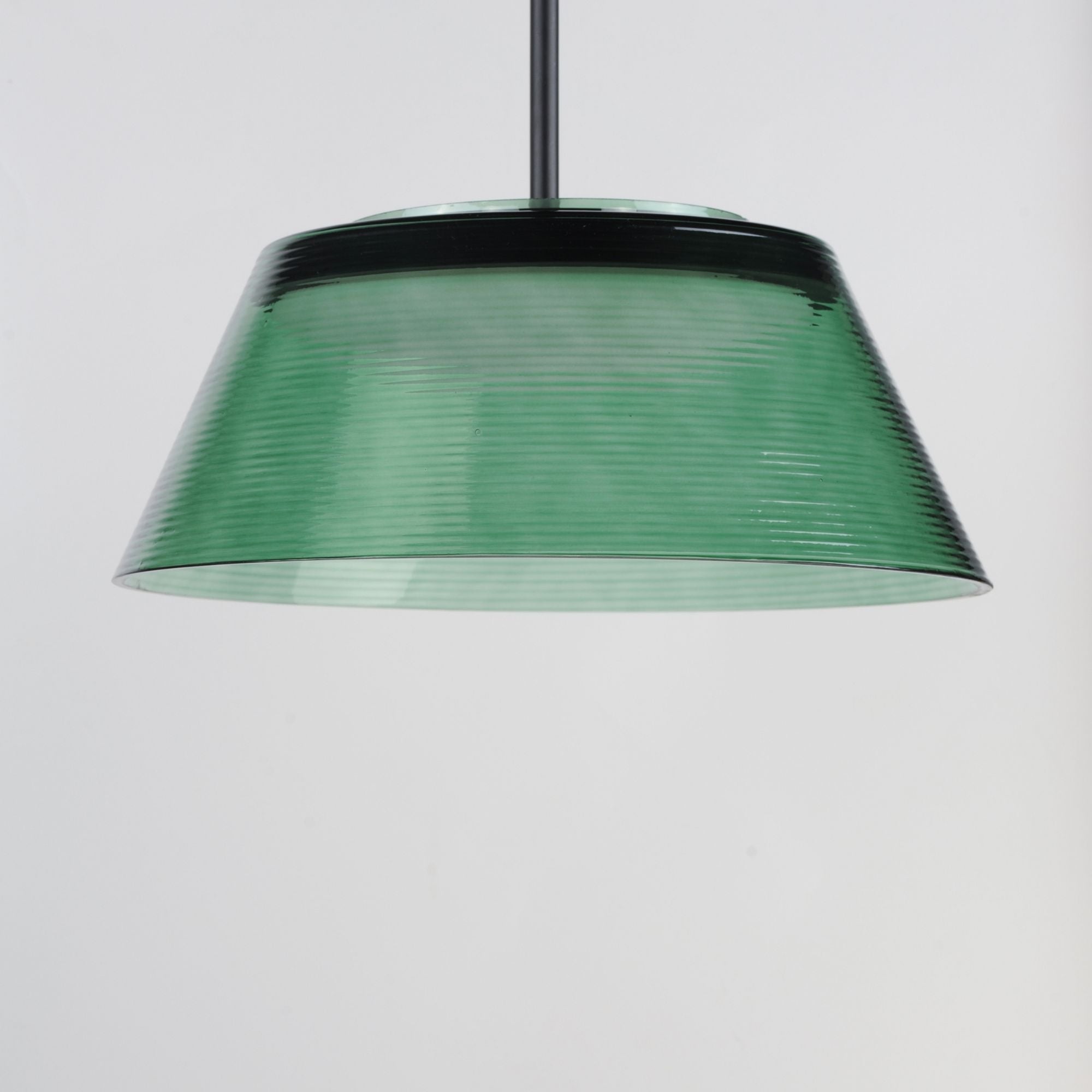 ET2 Lighting - Jensen 18" LED Pendant, Black Finish with Green Glass | Bees Lighting
