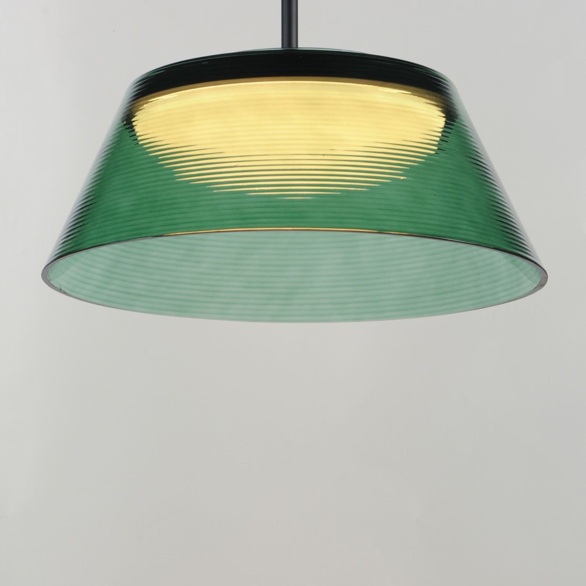 ET2 Lighting - Jensen 18" LED Pendant, Black Finish with Green Glass | Bees Lighting