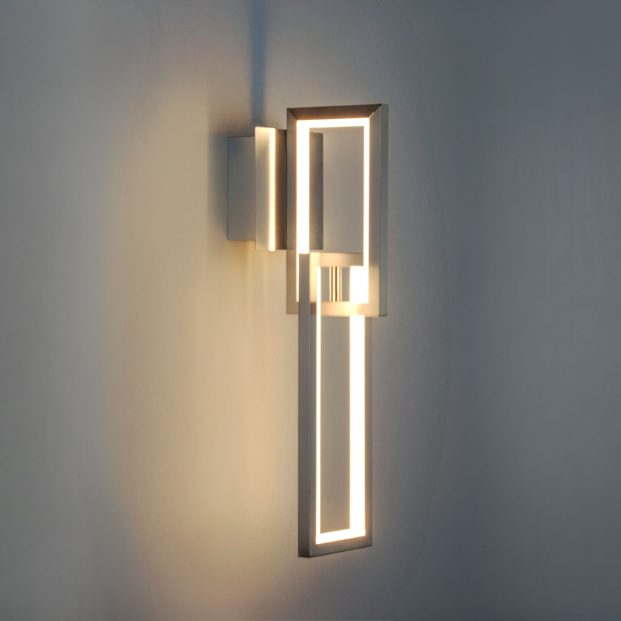 ET2 Lighting - Link 20" LED Wall Sconce, Satin Nickel Finish | Bees Lighting