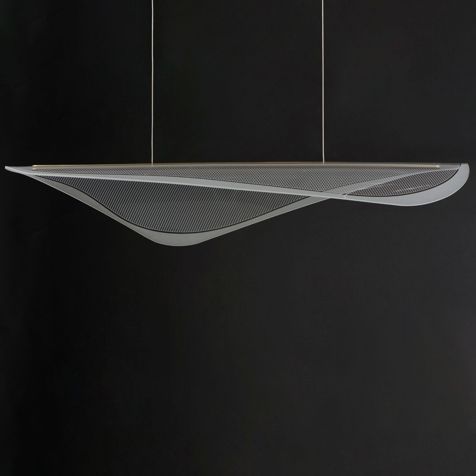ET2 Lighting - Manta 47" LED Linear Pendant, Gold Finish | Bees Lighting
