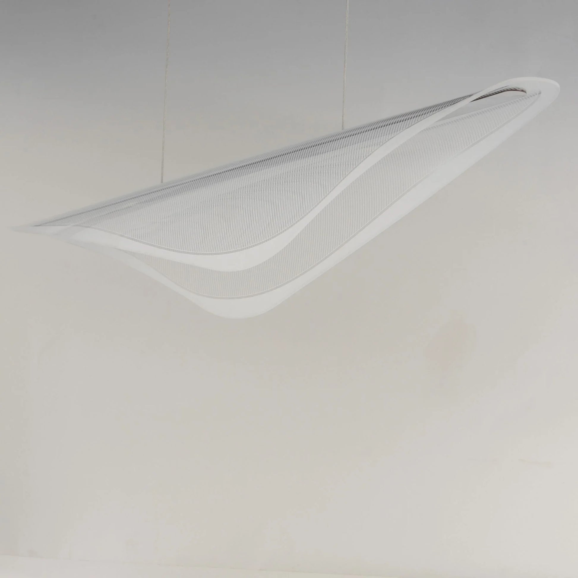 ET2 Lighting - Manta 59" LED Linear Pendant, Polished Chrome Finish | Bees Lighting